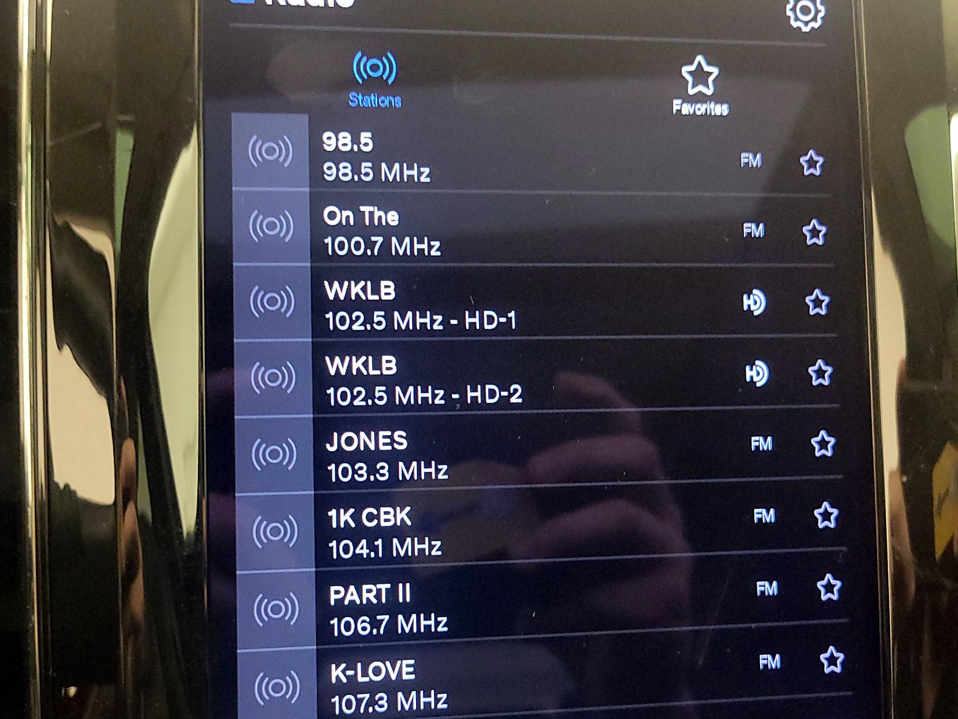 Thumbnail: 2022 Volvo XC60 - 15