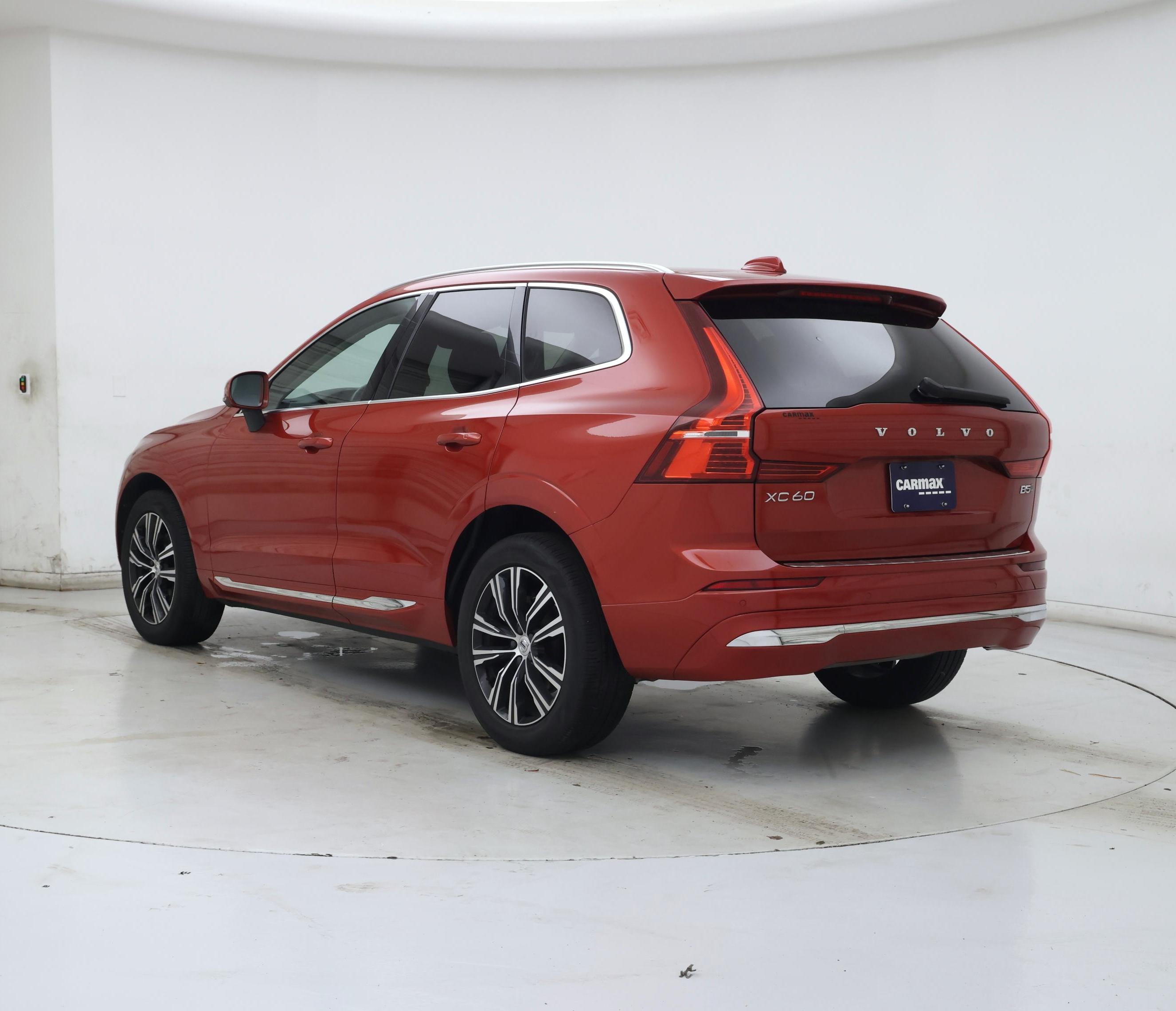 Thumbnail: 2022 Volvo XC60 - 2