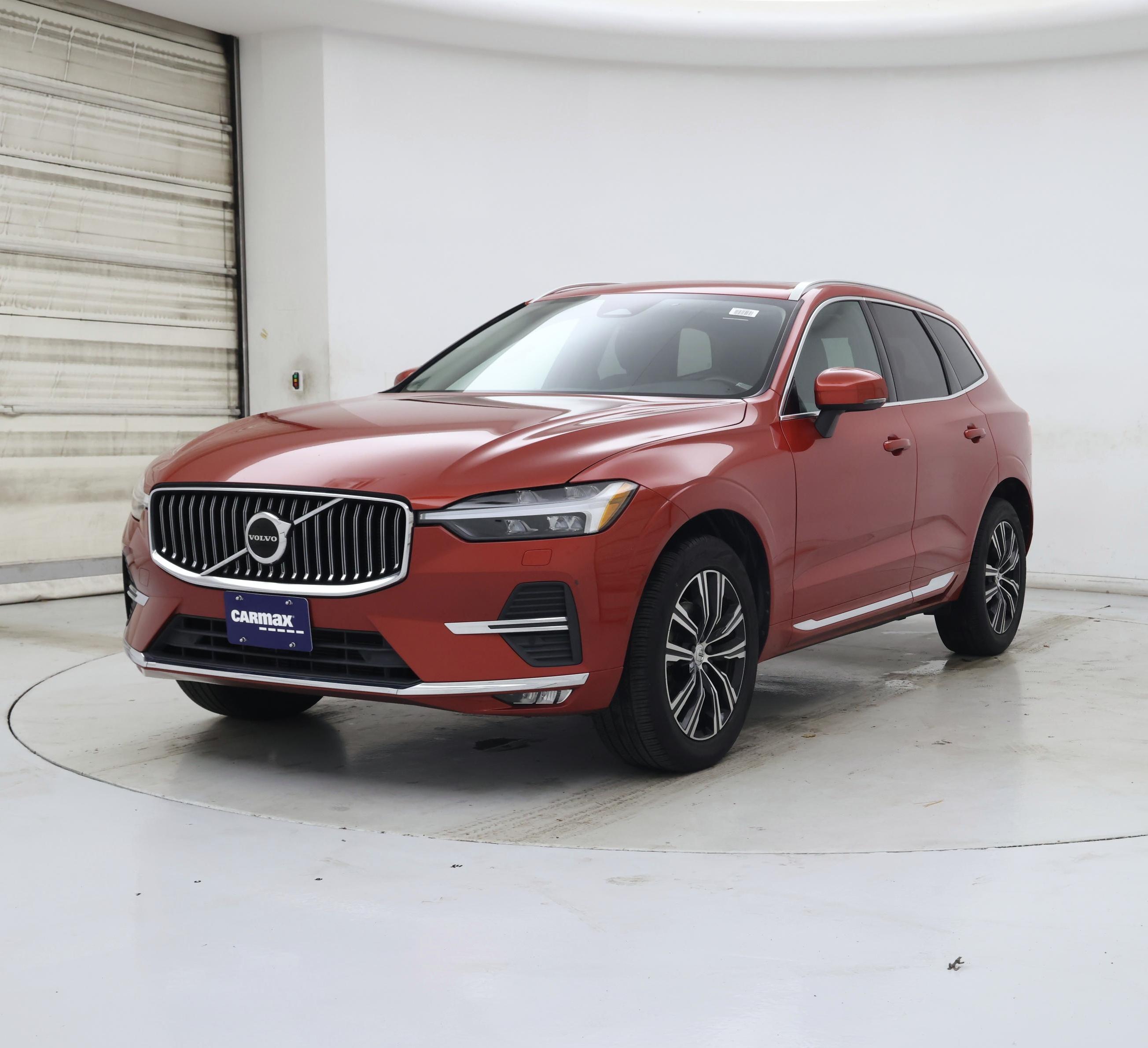 Thumbnail: 2022 Volvo XC60 - 4