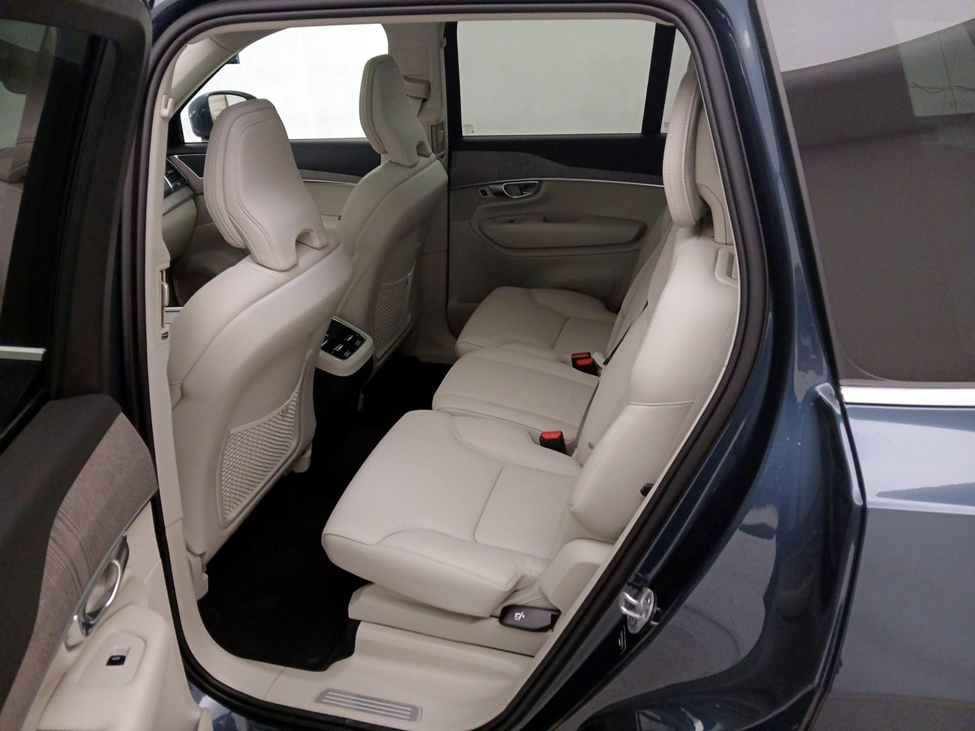 Thumbnail: 2024 Volvo XC90 - 20