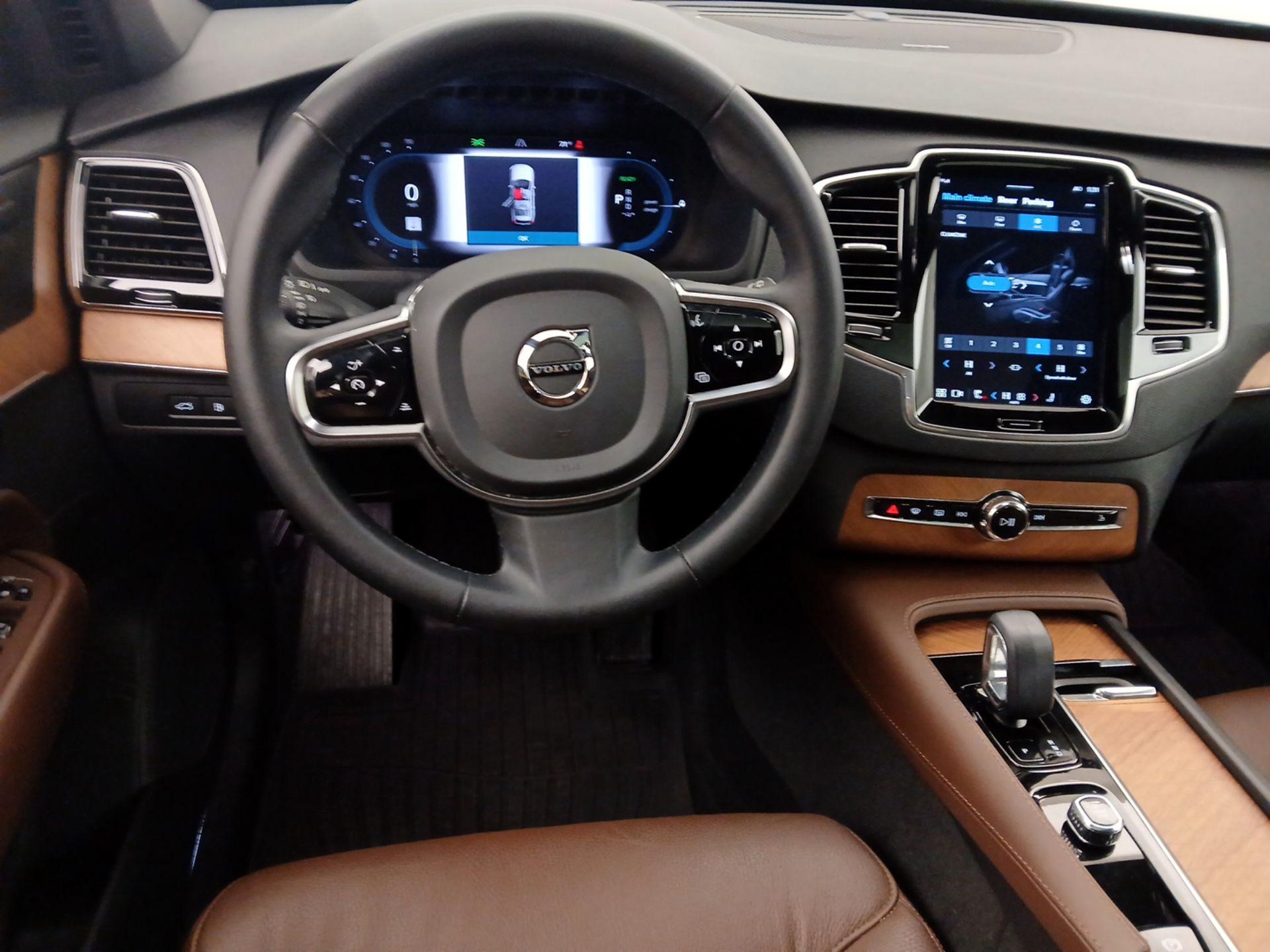 Thumbnail: 2024 Volvo XC90 - 10