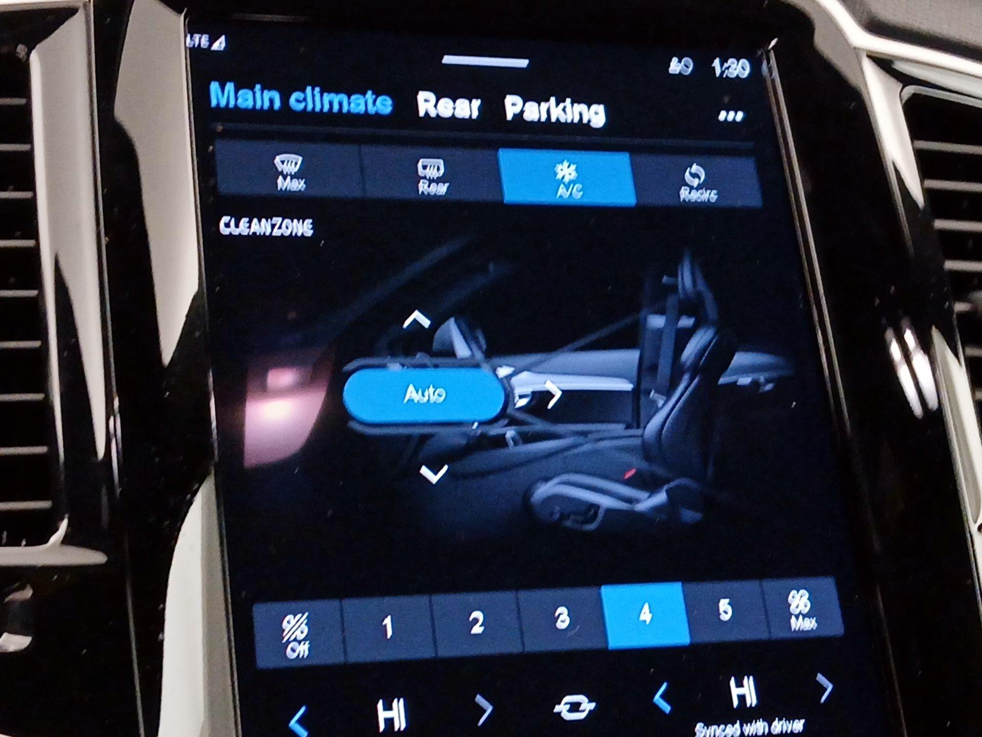 Thumbnail: 2024 Volvo XC90 - 15