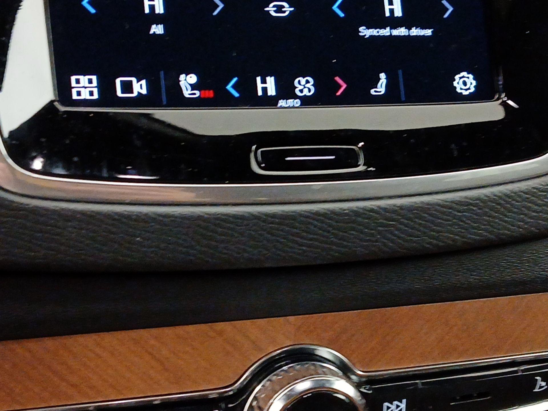 Thumbnail: 2024 Volvo XC90 - 16