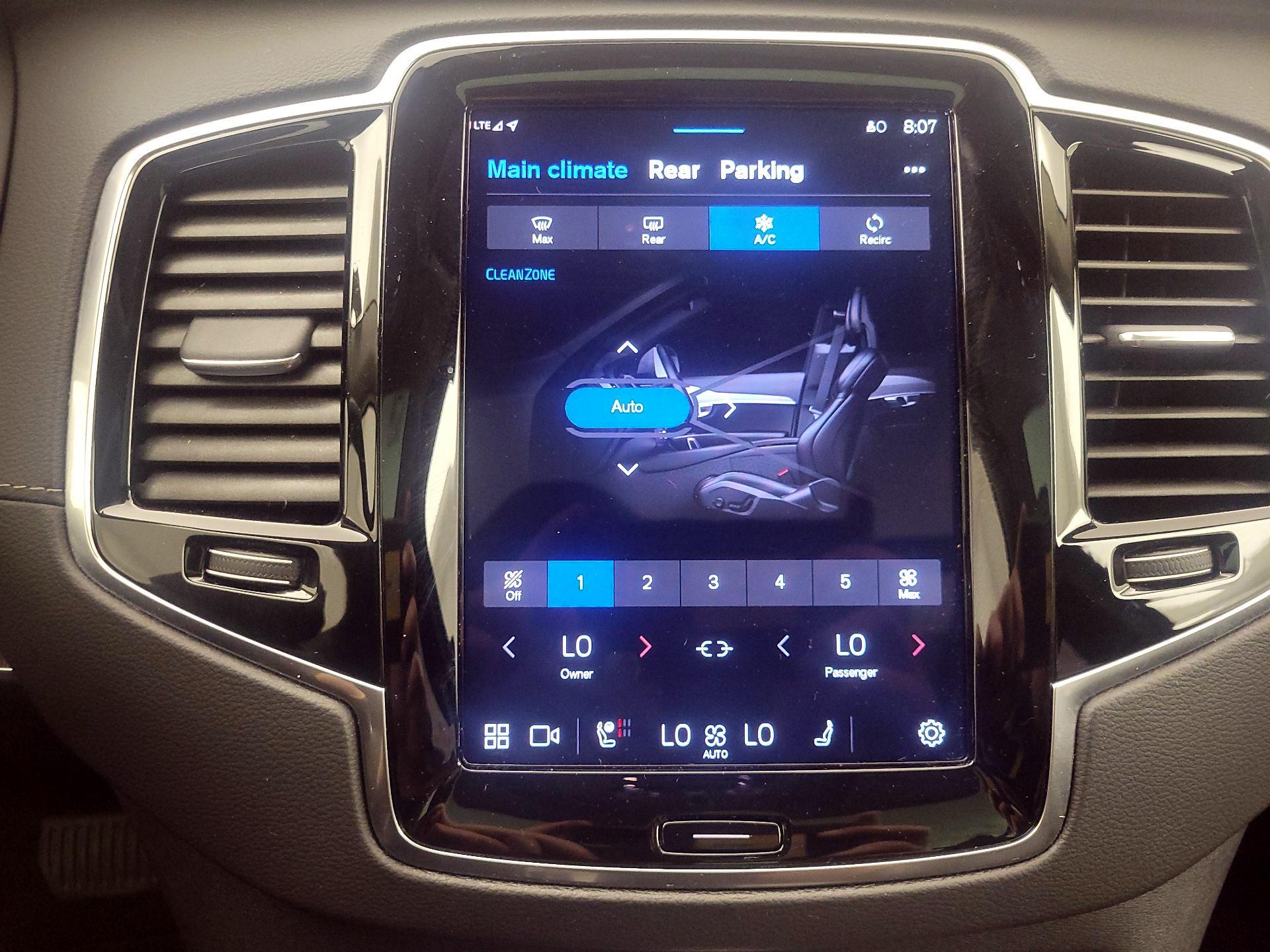 Thumbnail: 2024 Volvo XC90 - 17