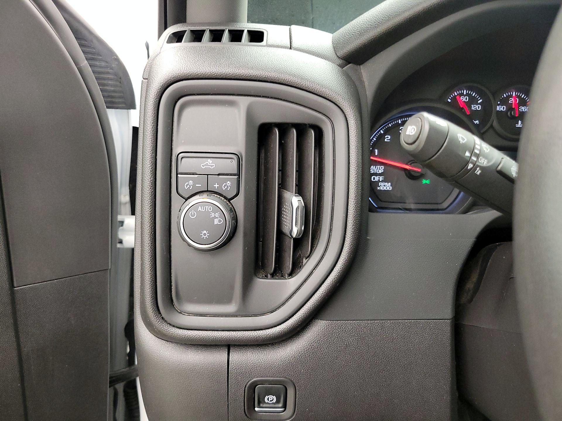 Thumbnail: 2024 Chevrolet Silverado 1500 - 13