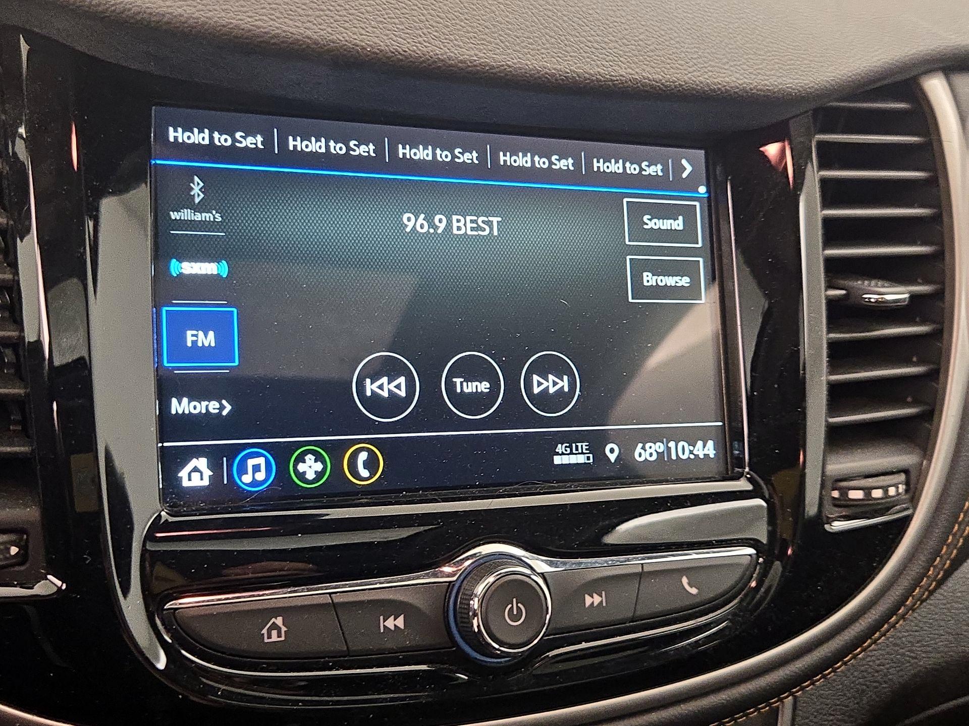 Thumbnail: 2019 Chevrolet Trax - 15