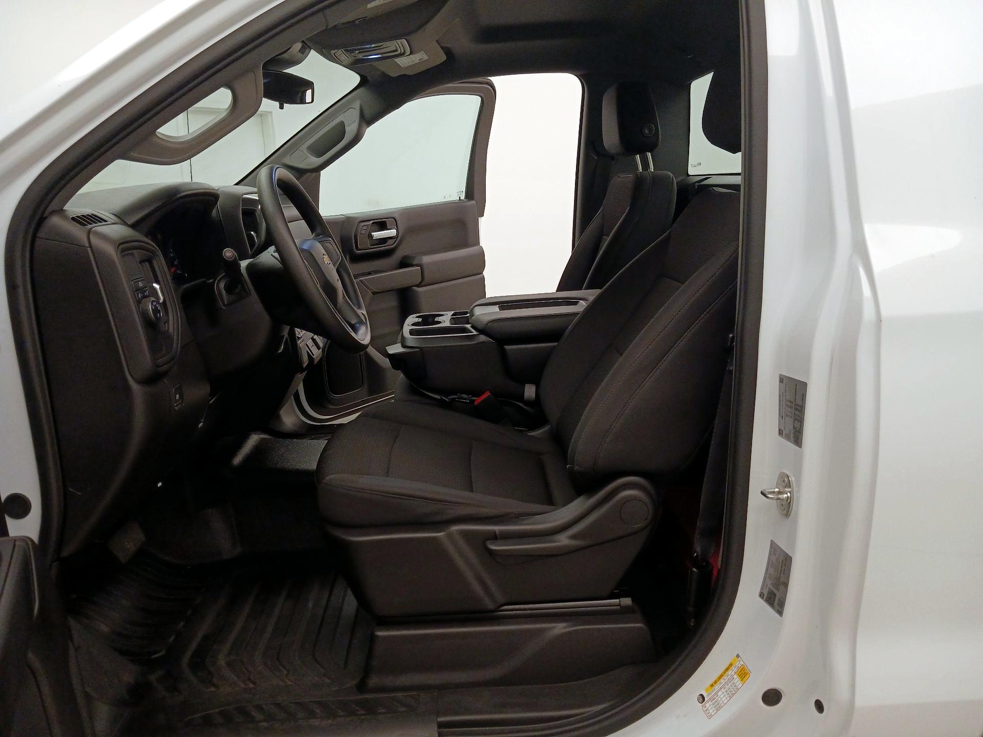 Thumbnail: 2024 Chevrolet Silverado 1500 - 11