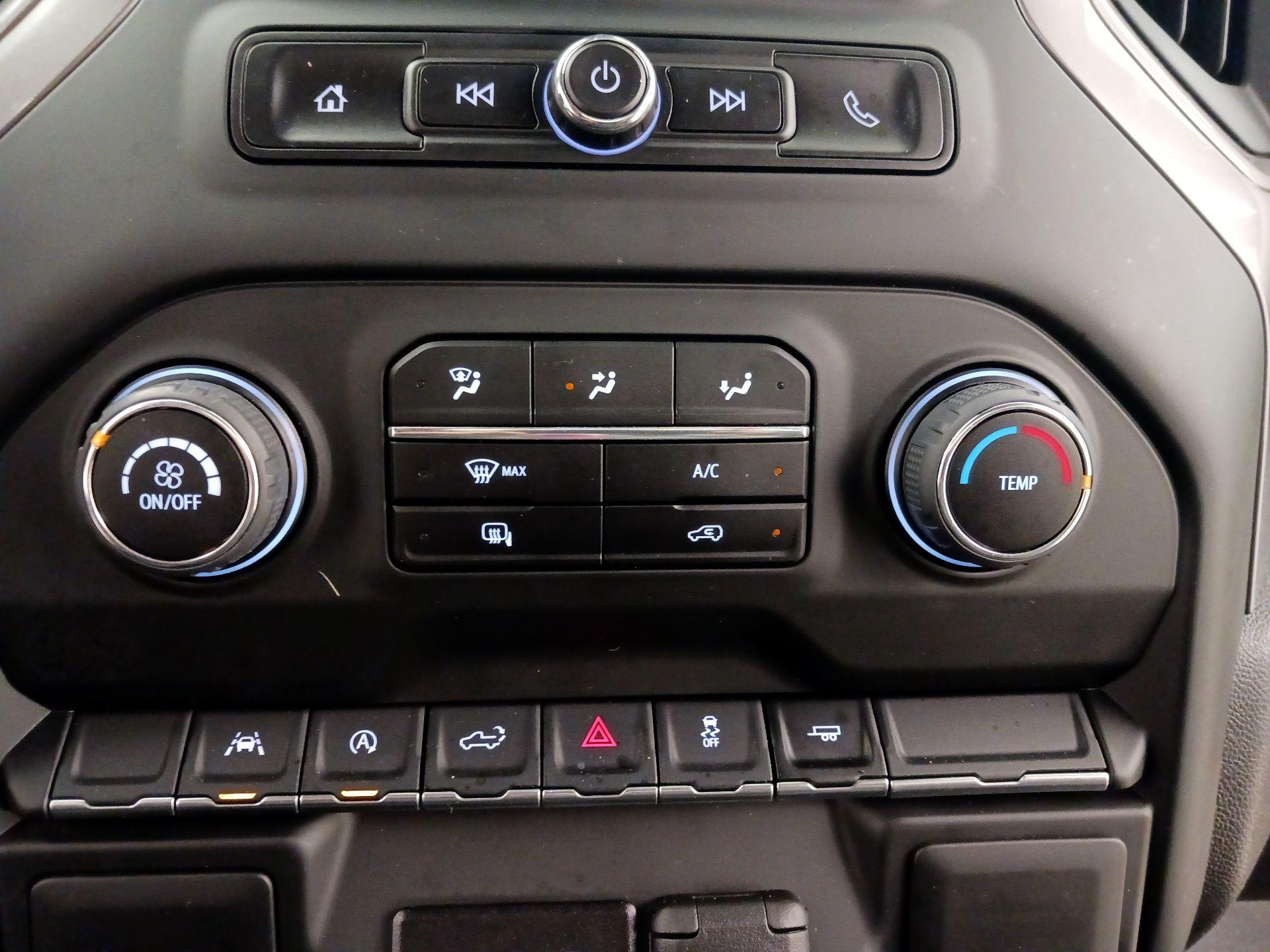 Thumbnail: 2024 Chevrolet Silverado 1500 - 16