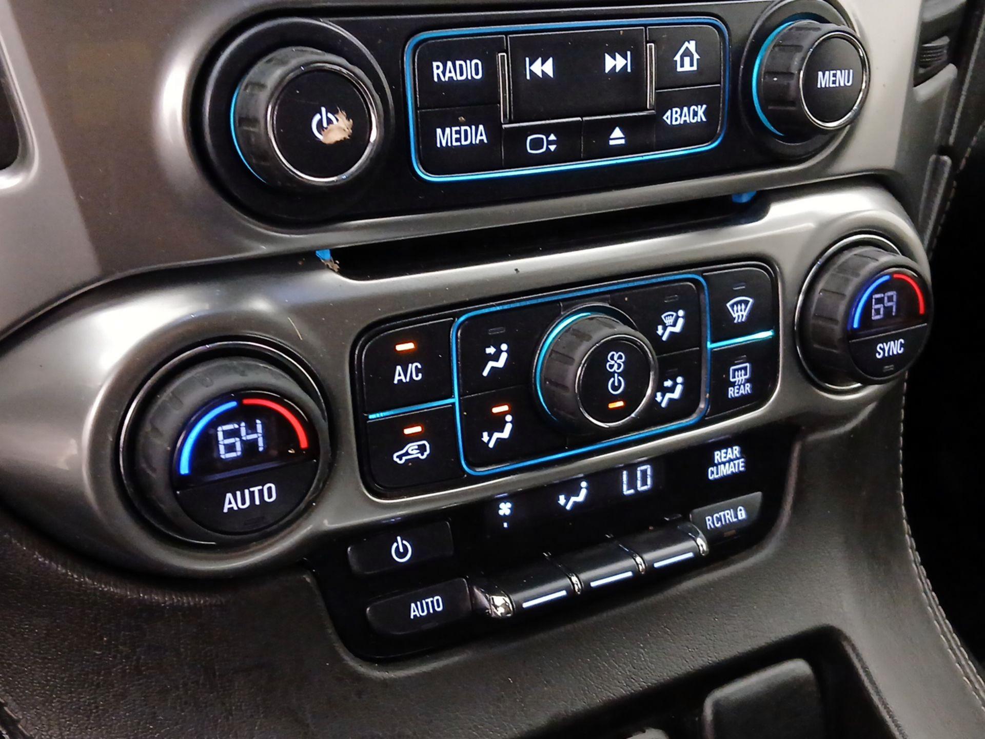 Thumbnail: 2020 Chevrolet Tahoe - 16