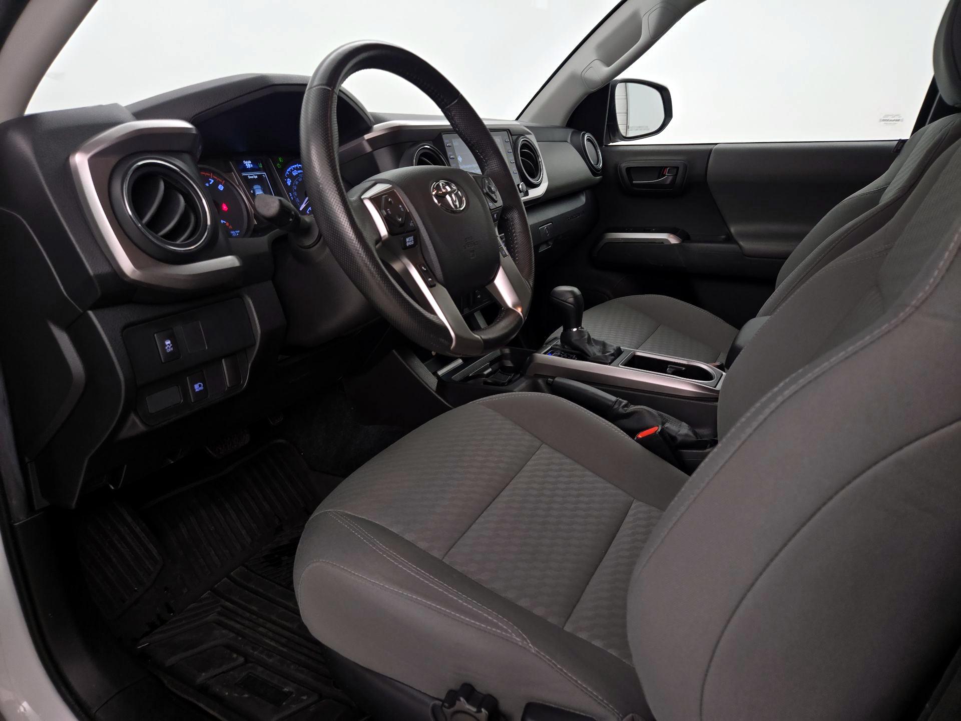 Thumbnail: 2022 Toyota Tacoma - 11