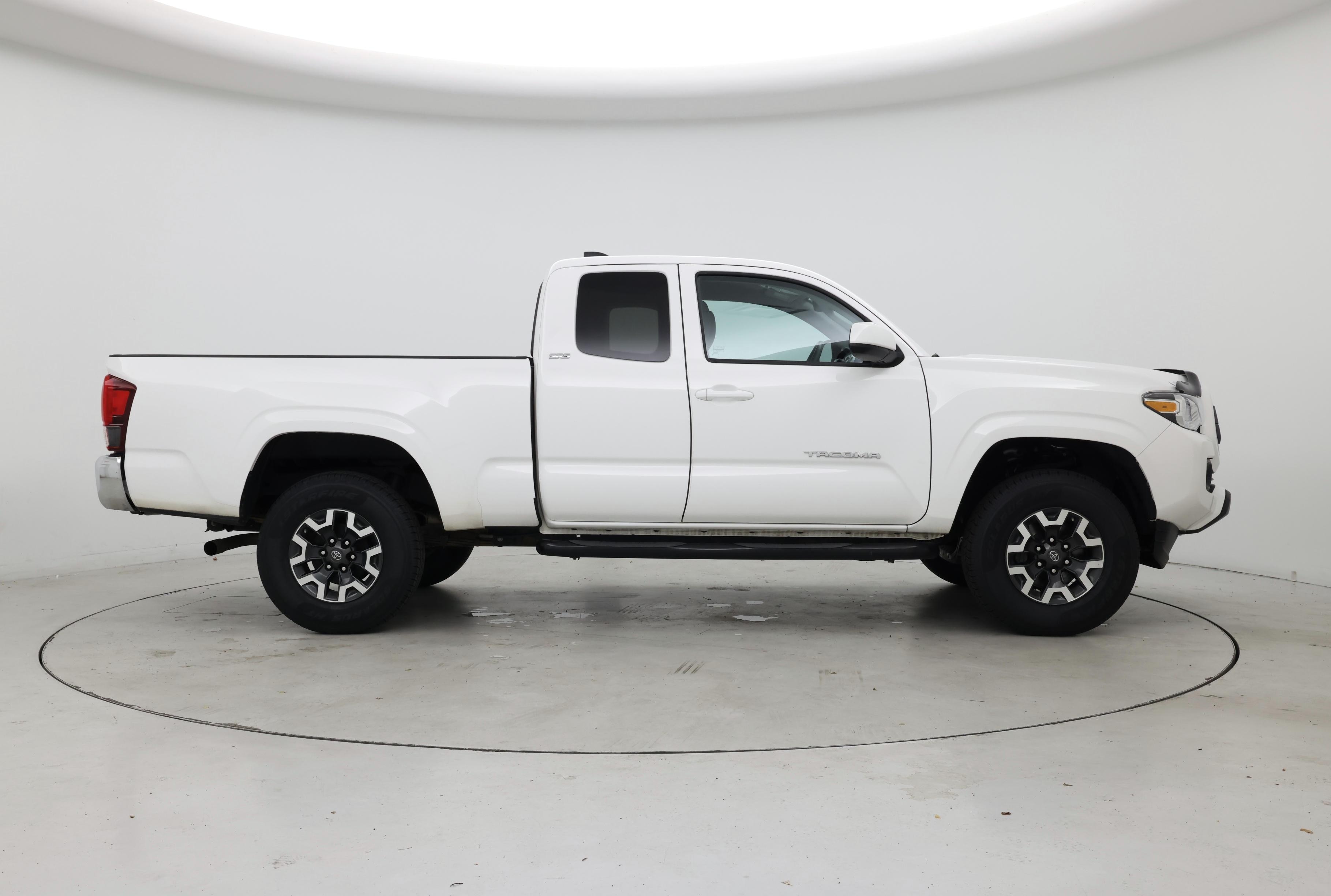 Thumbnail: 2022 Toyota Tacoma - 7