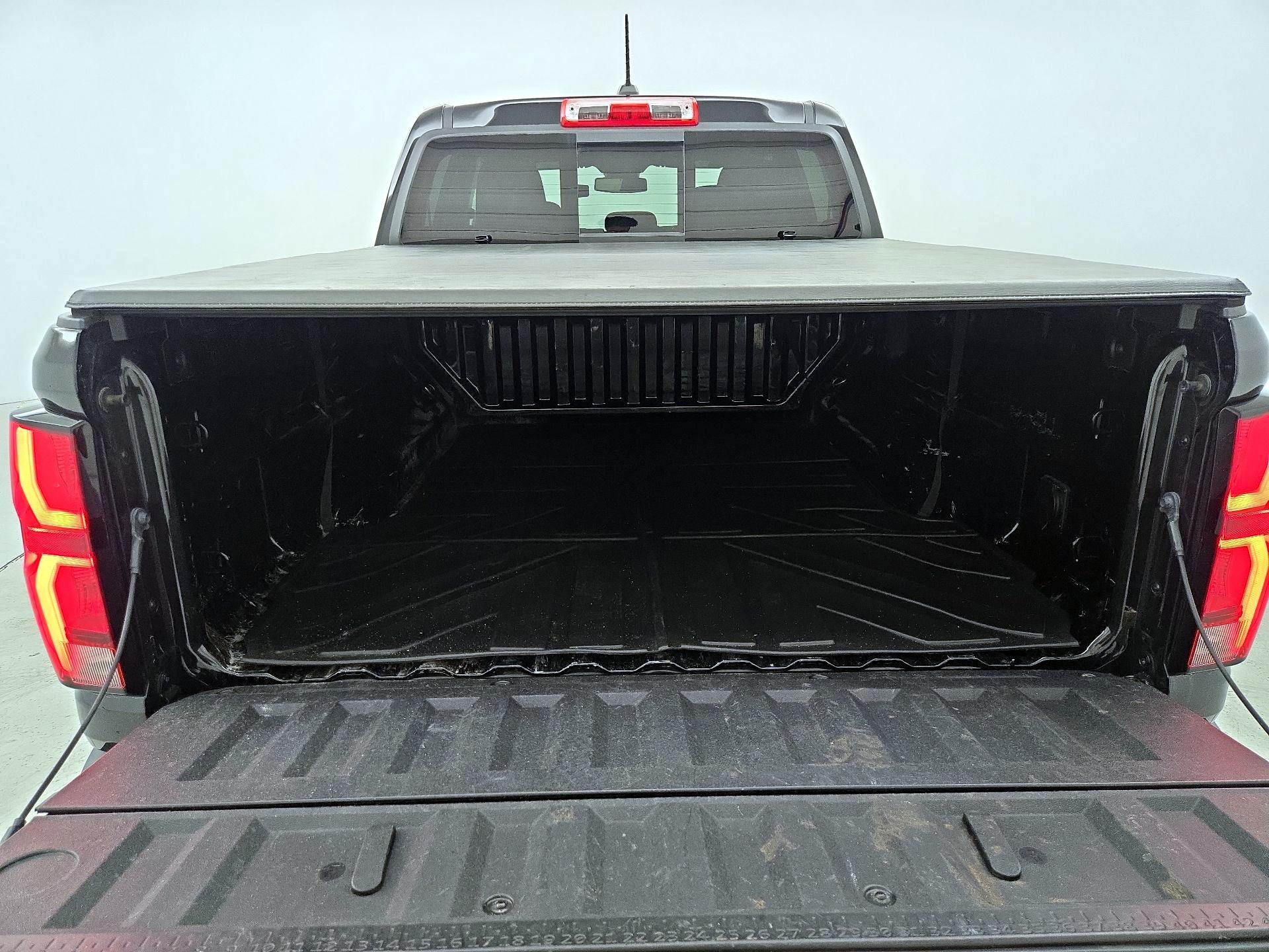 Thumbnail: 2024 Chevrolet Colorado - 20