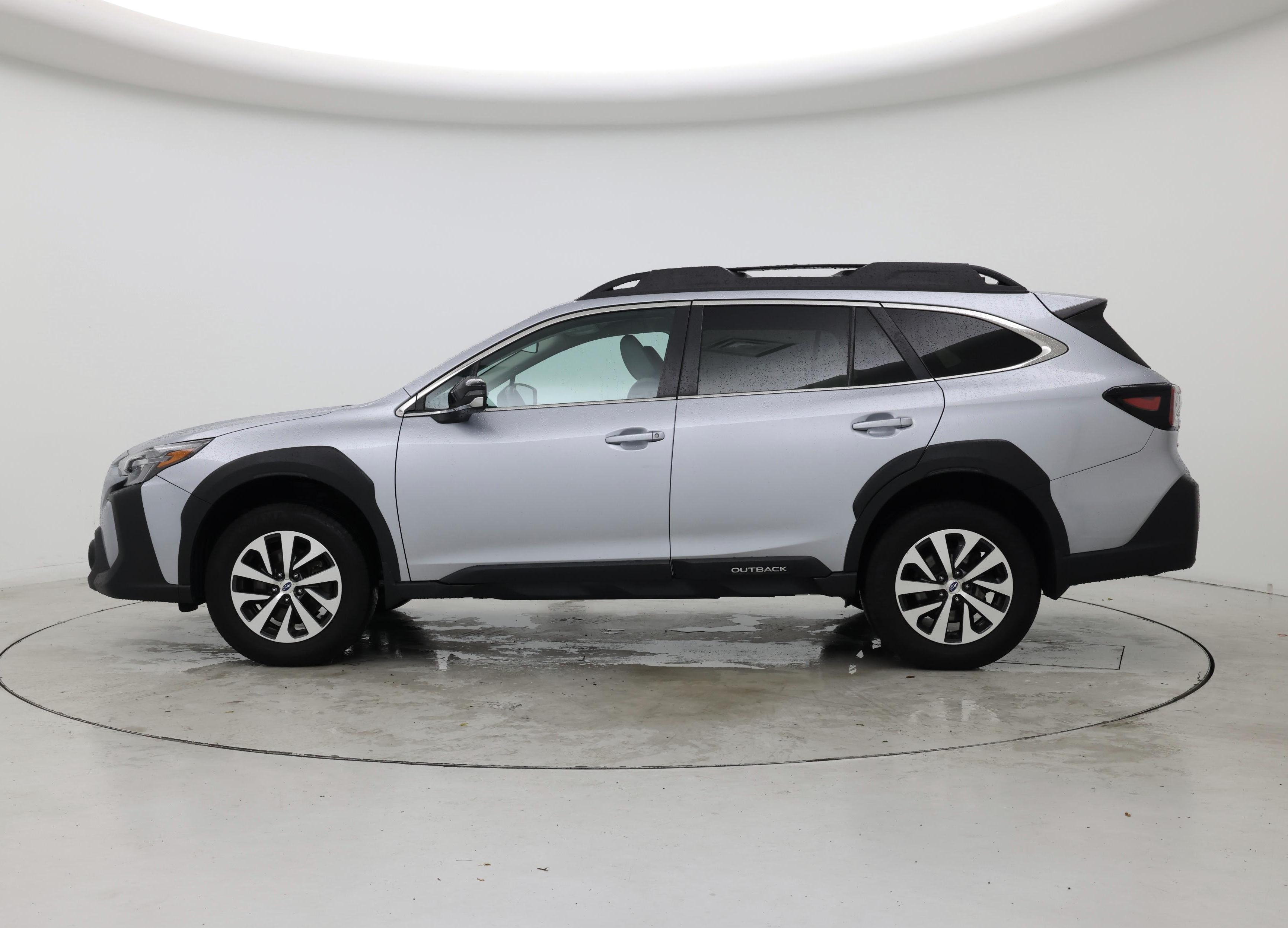 Thumbnail: 2023 Subaru Outback - 3