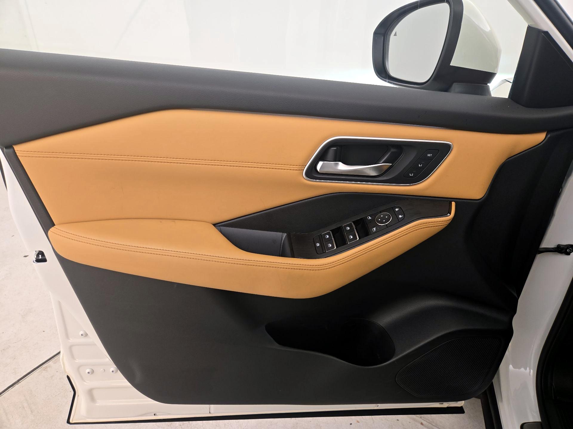 Thumbnail: 2023 Nissan Rogue - 12