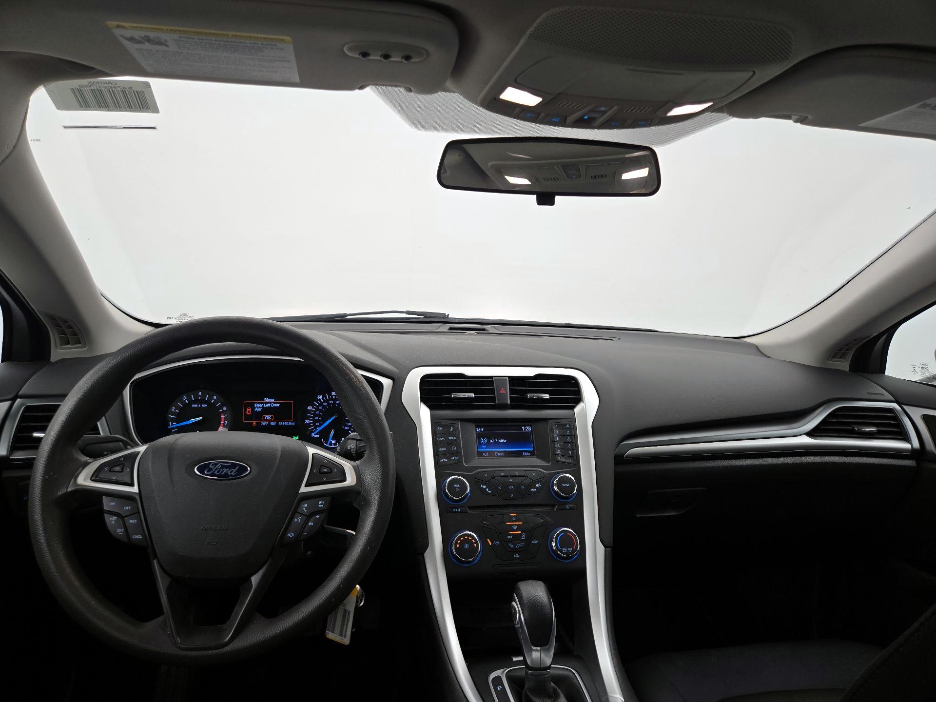 Thumbnail: 2015 Ford Fusion - 9