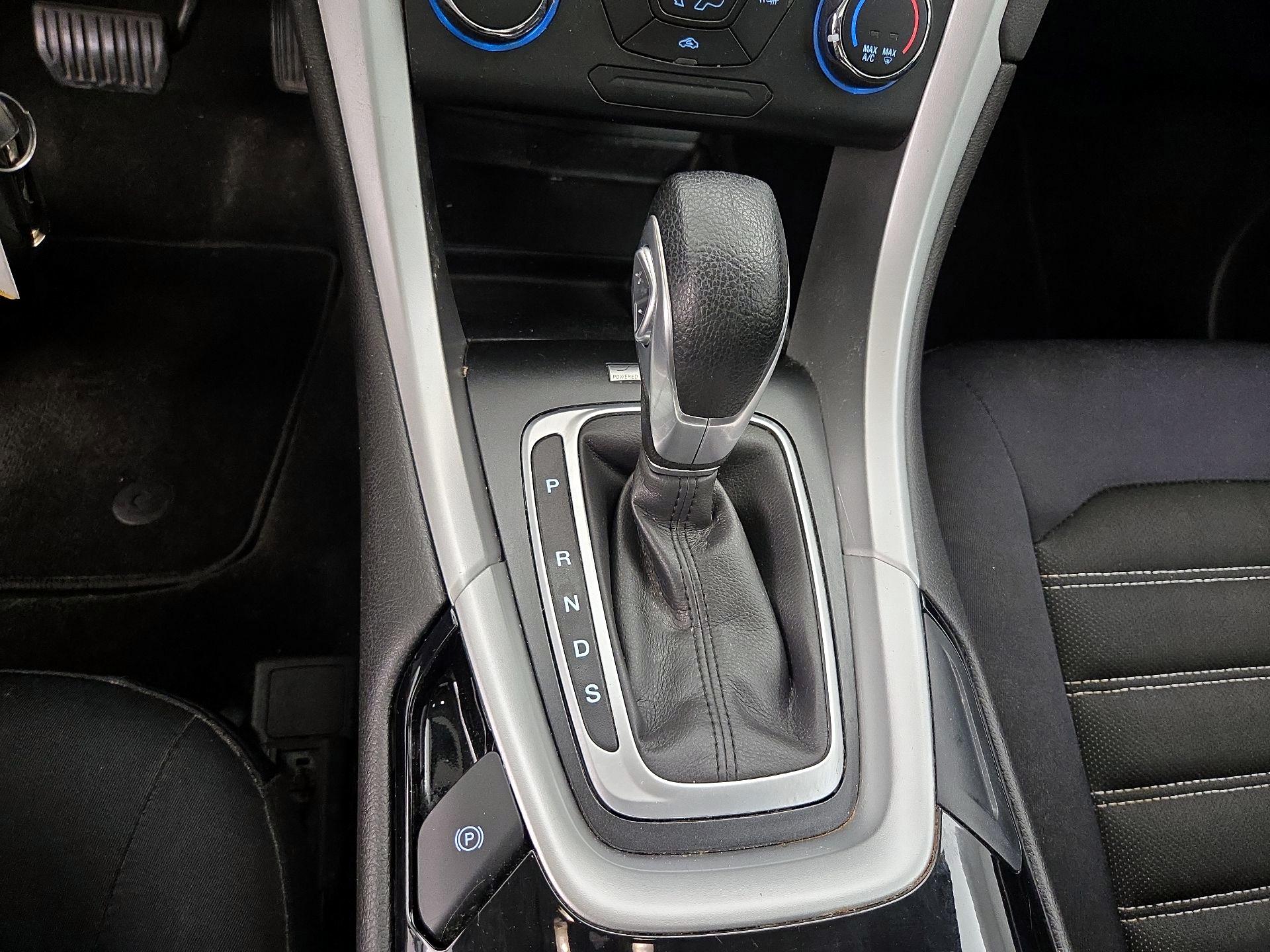 Thumbnail: 2015 Ford Fusion - 17