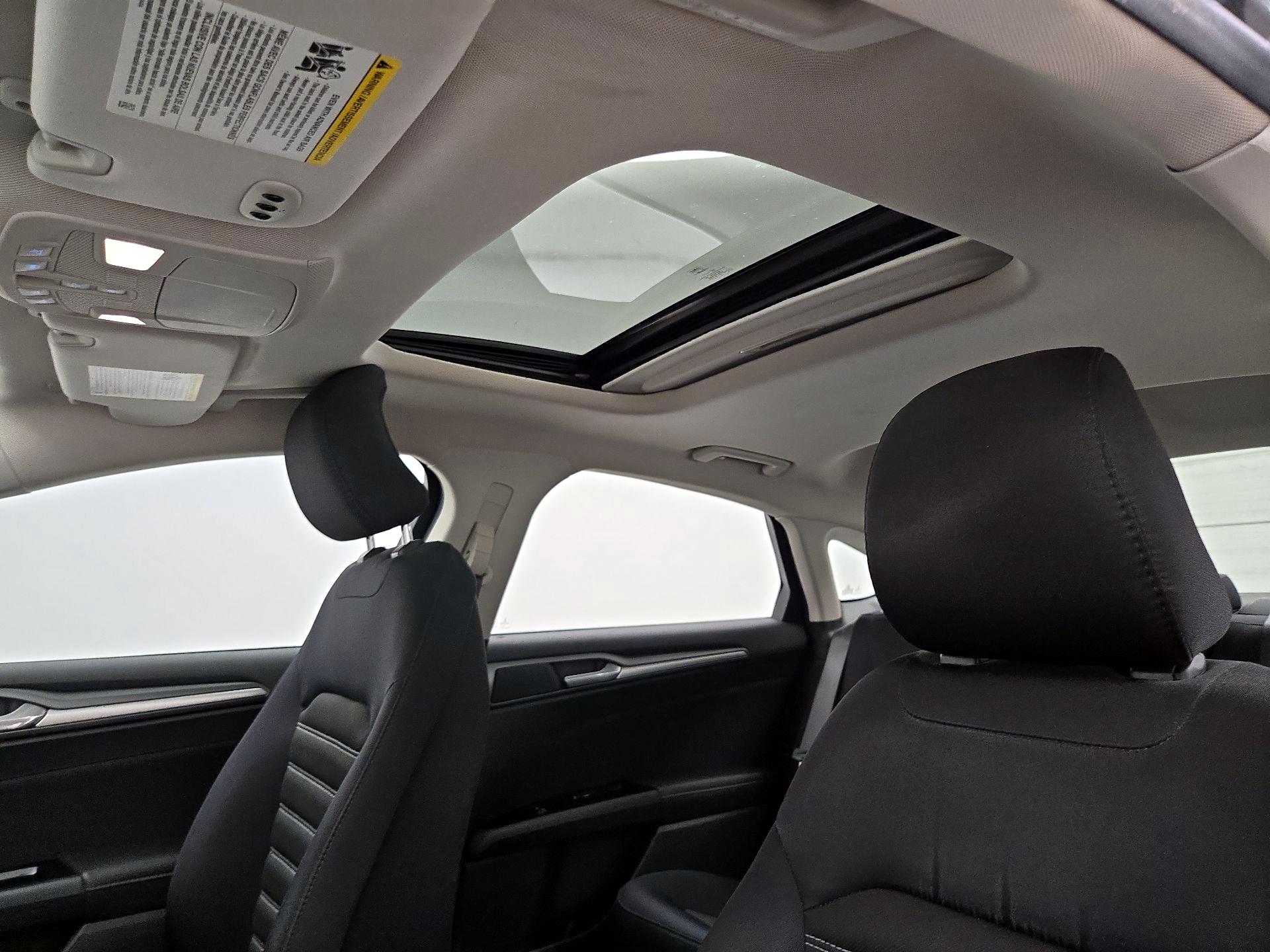 Thumbnail: 2015 Ford Fusion - 19