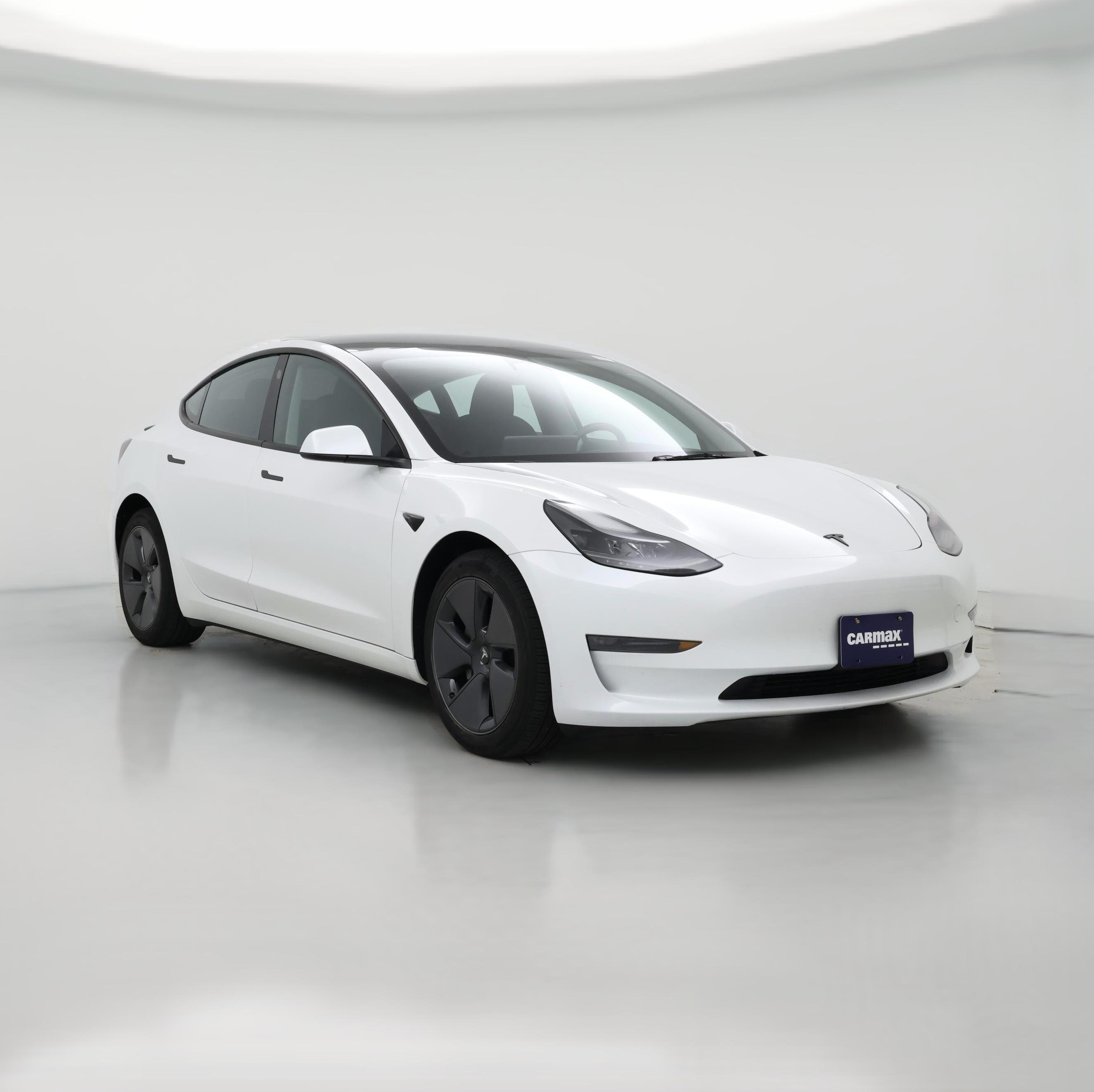 Thumbnail: 2023 Tesla Model 3 - 1