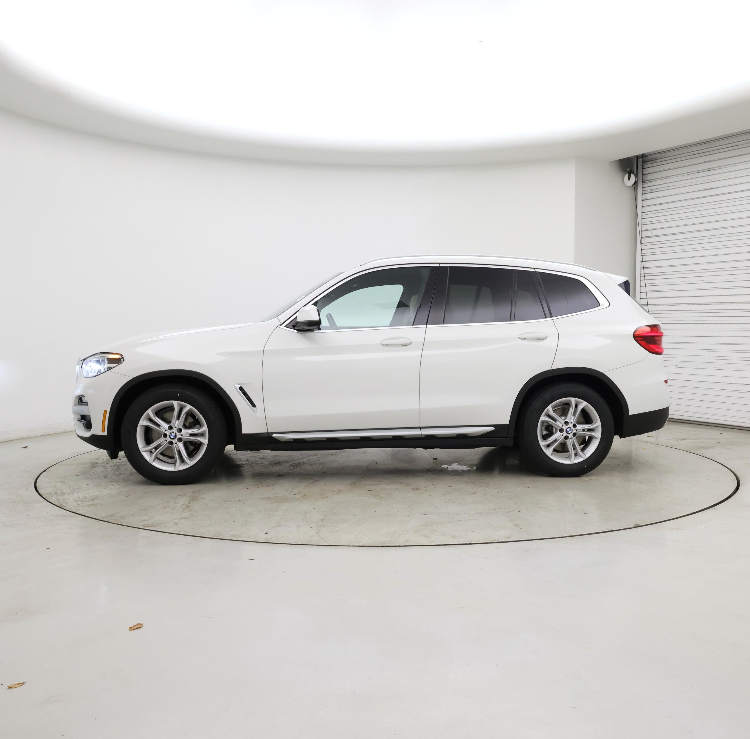 Thumbnail: 2021 BMW X3 - 3