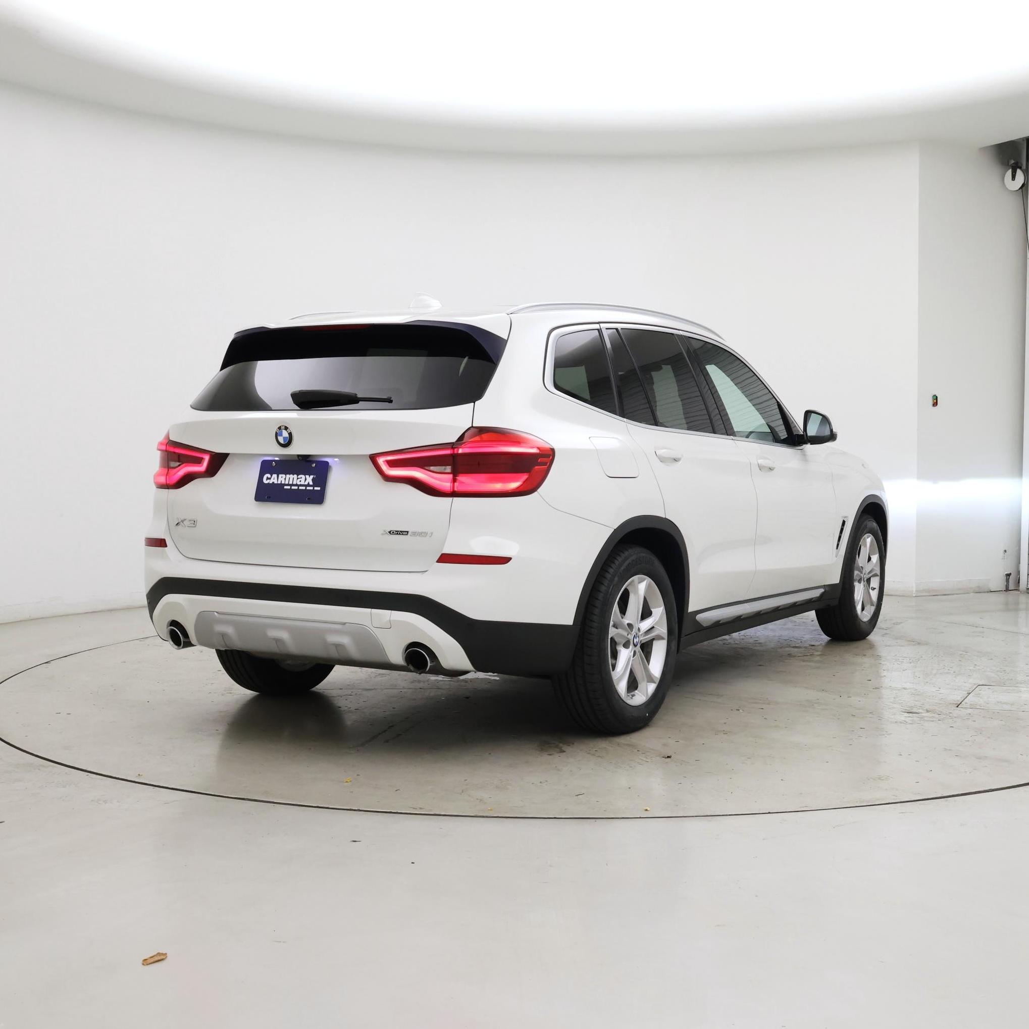 Thumbnail: 2021 BMW X3 - 8
