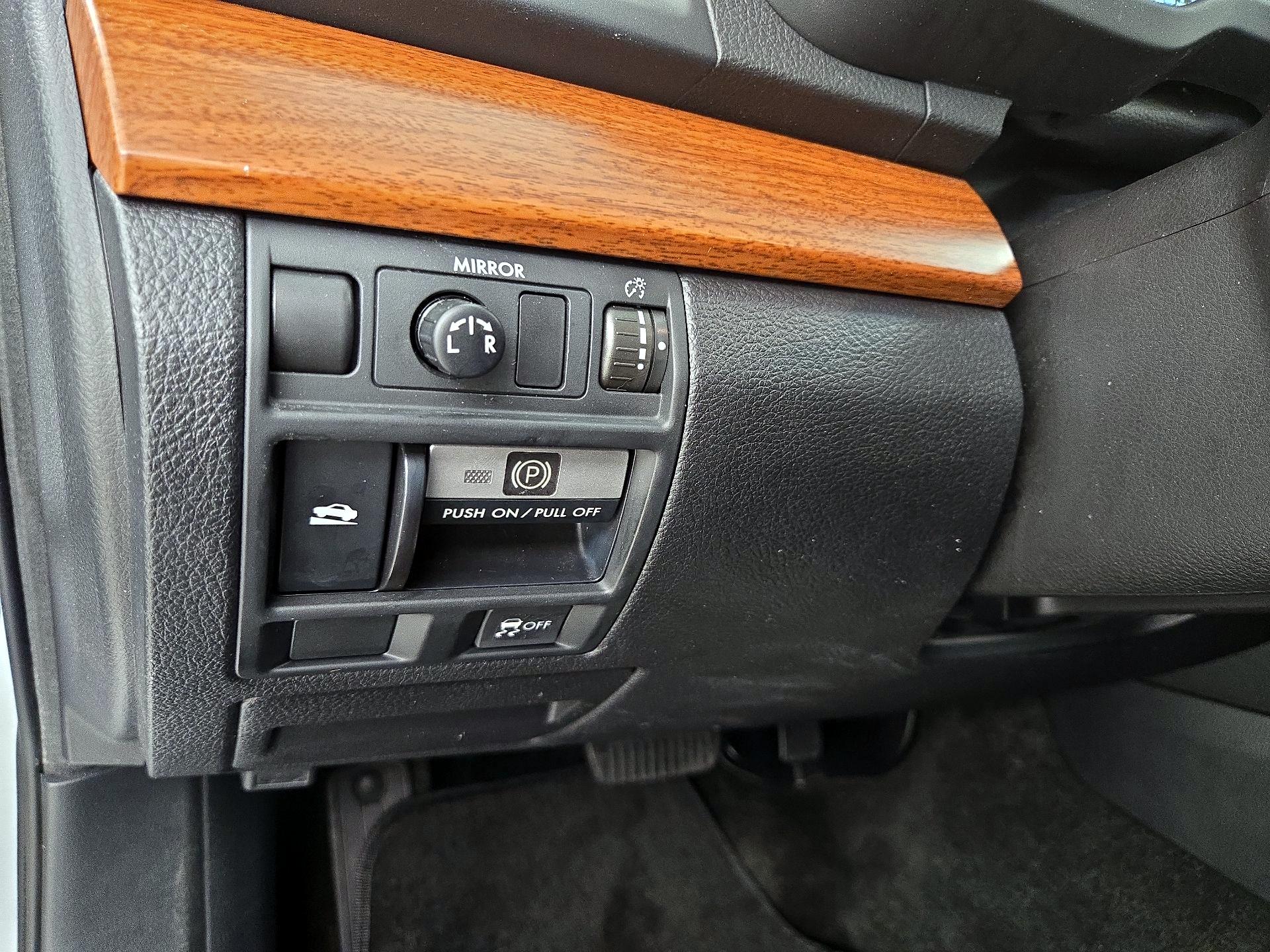 Thumbnail: 2014 Subaru Outback - 13