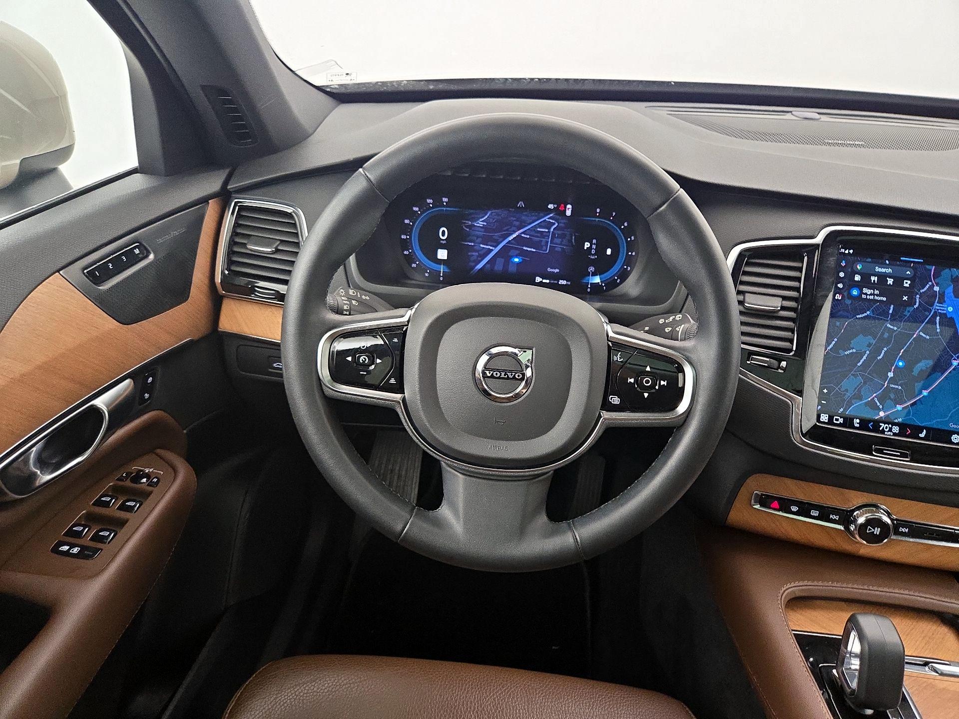 Thumbnail: 2023 Volvo XC90 - 10