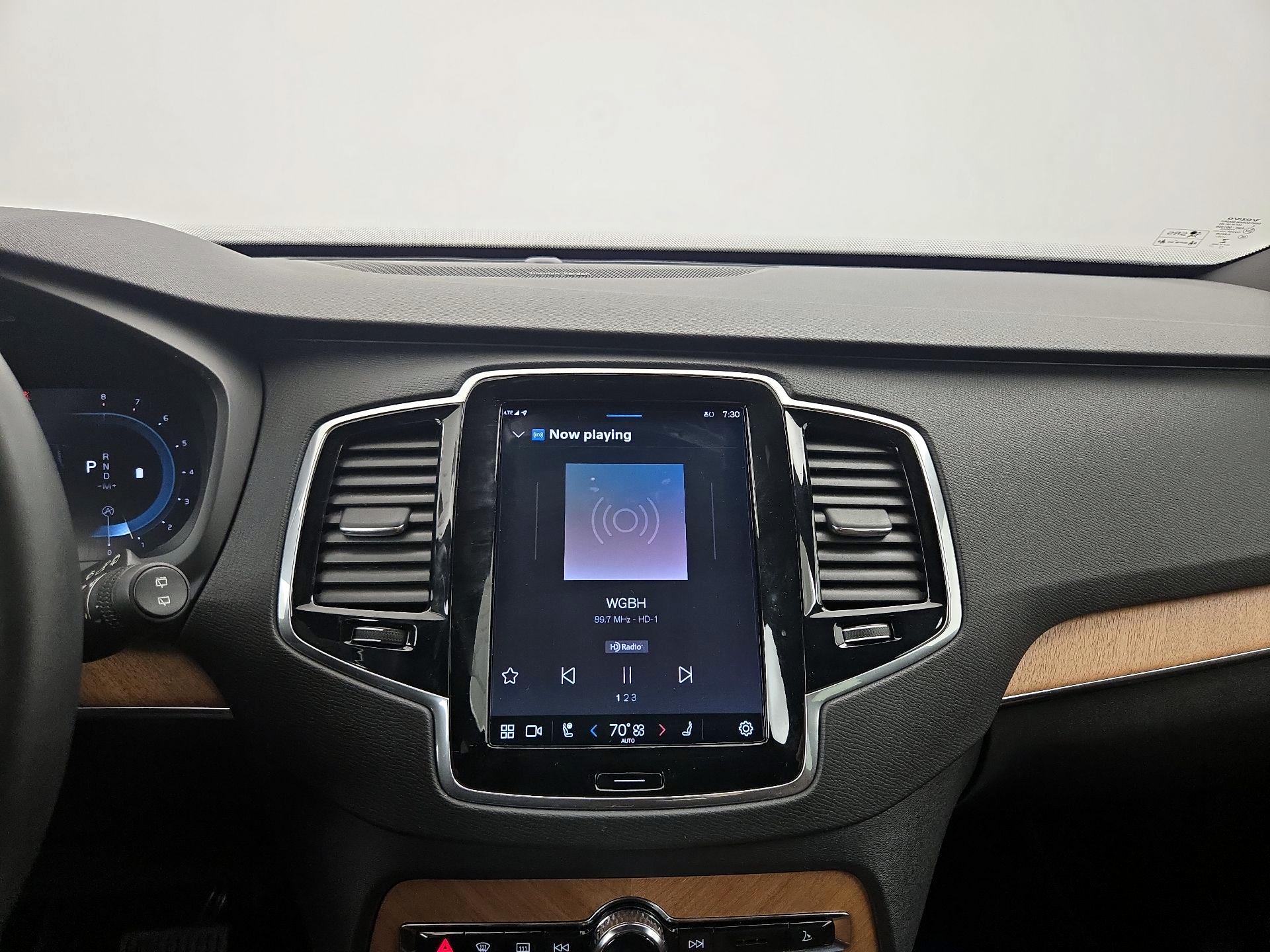 Thumbnail: 2023 Volvo XC90 - 16