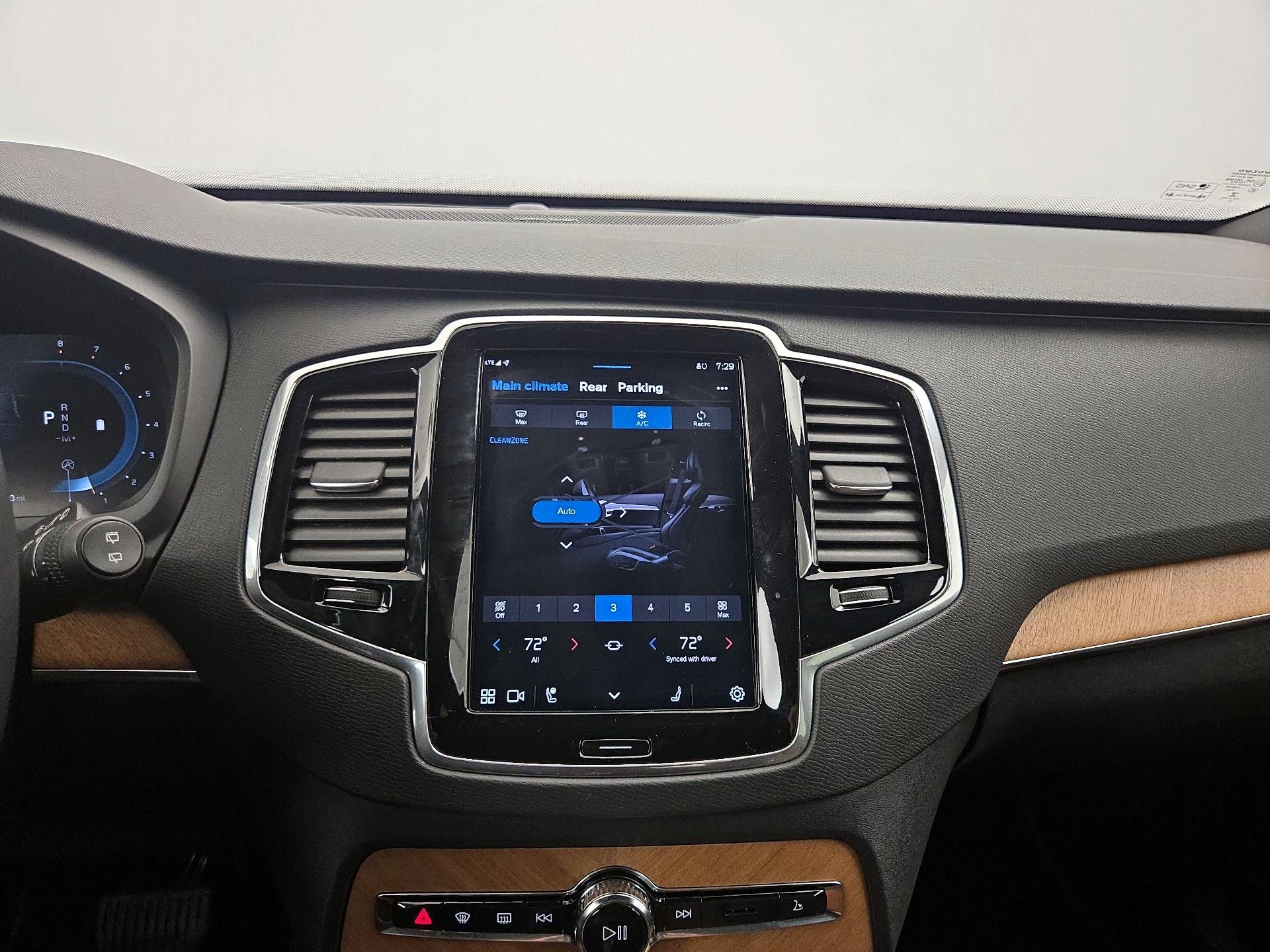 Thumbnail: 2023 Volvo XC90 - 17