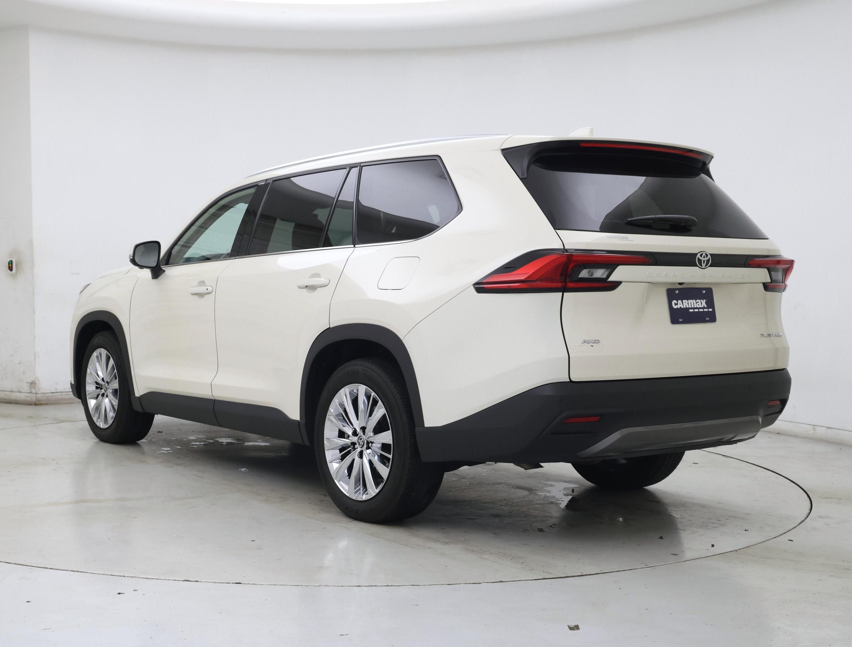 Thumbnail: 2024 Toyota Grand Highlander - 2