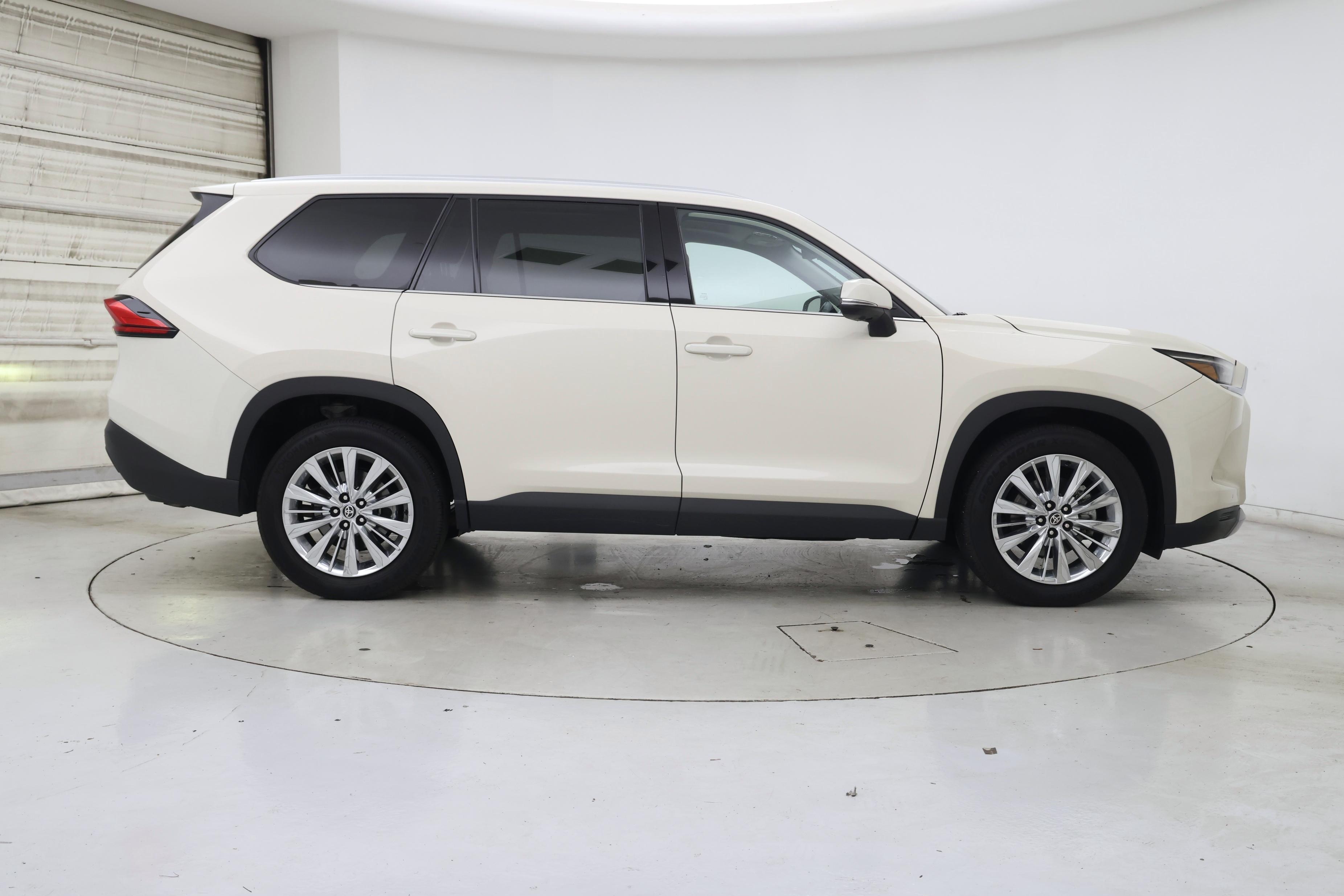 Thumbnail: 2024 Toyota Grand Highlander - 7