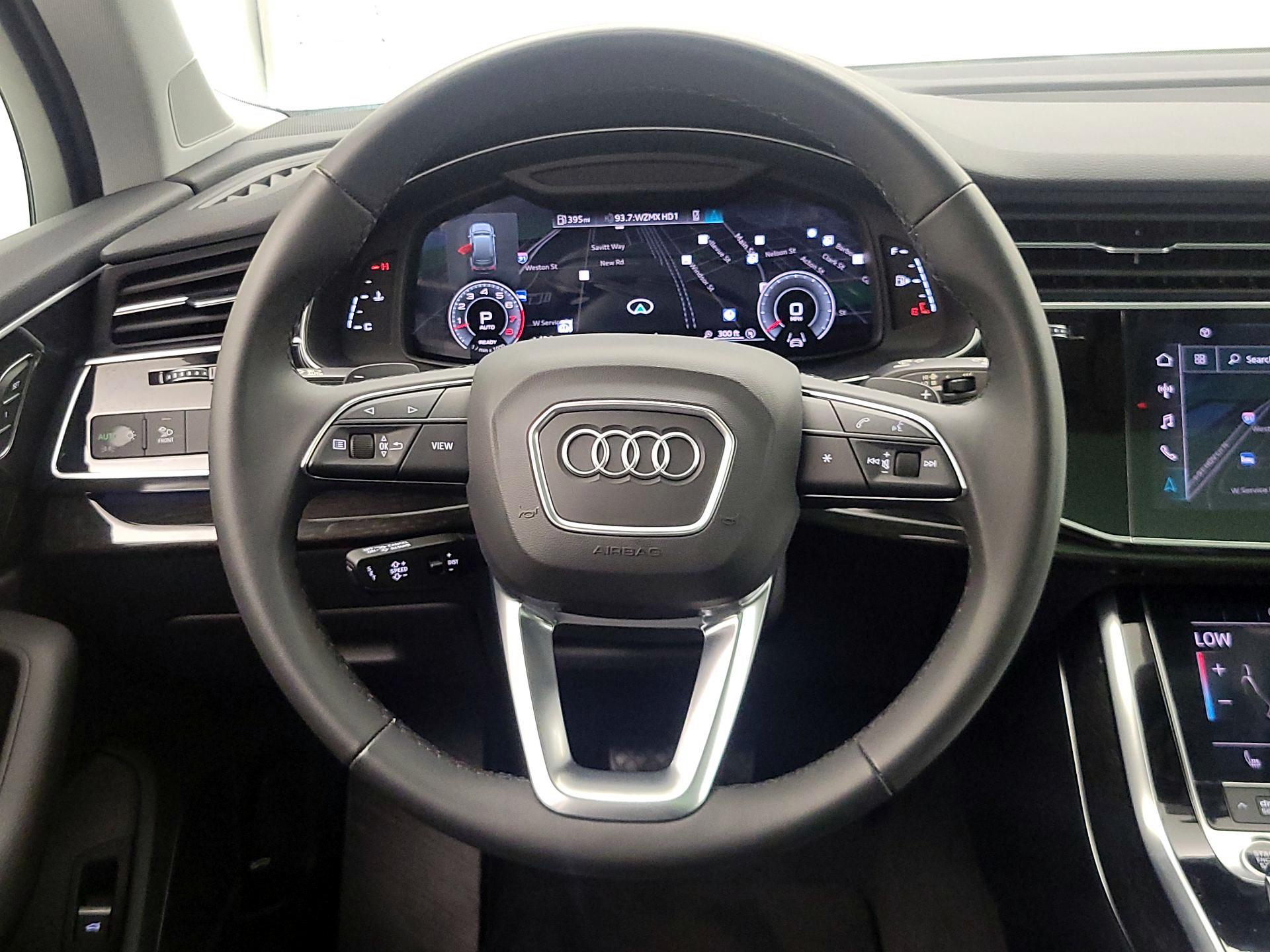 Thumbnail: 2022 Audi Q7 - 10