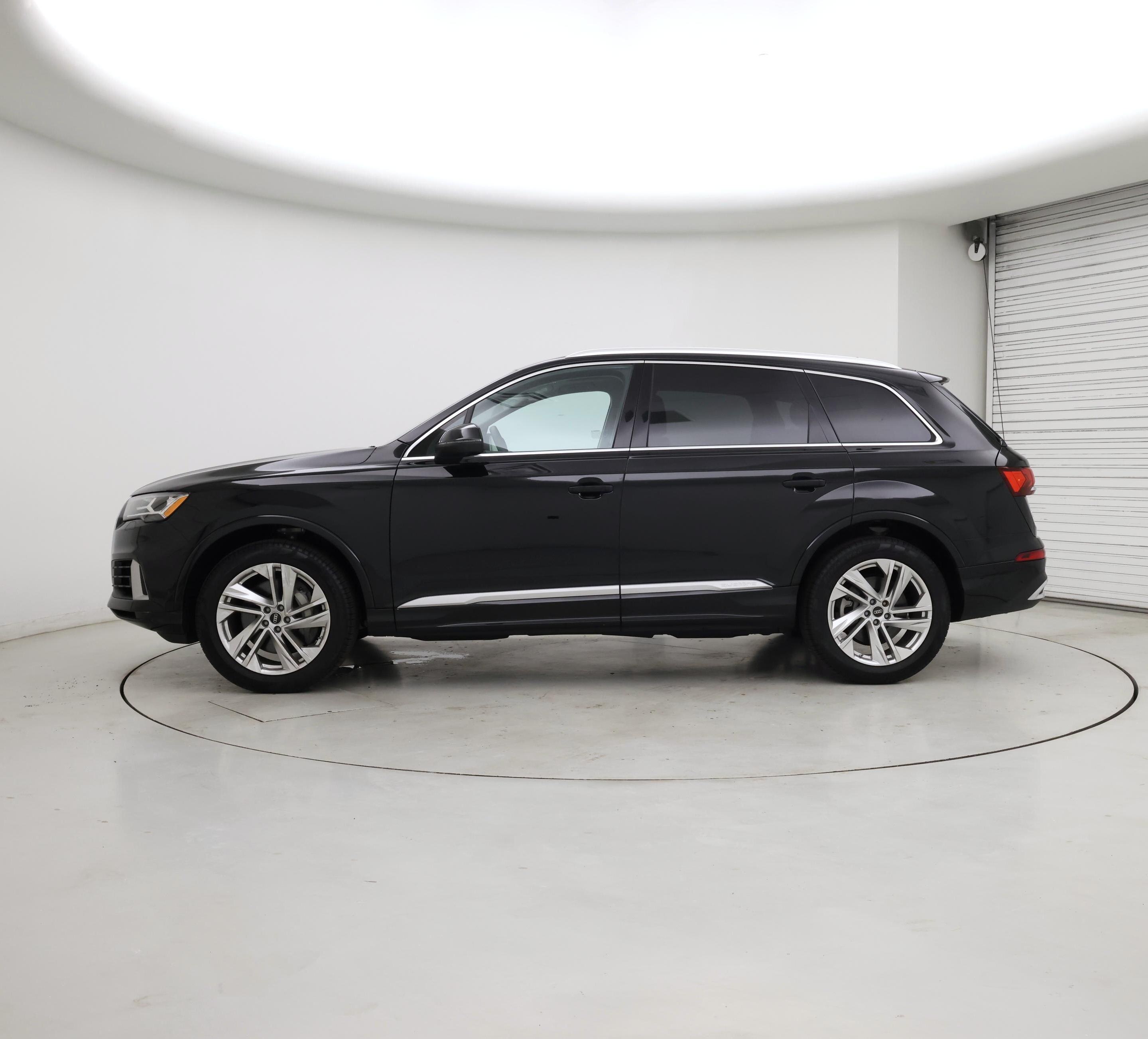 Thumbnail: 2022 Audi Q7 - 3