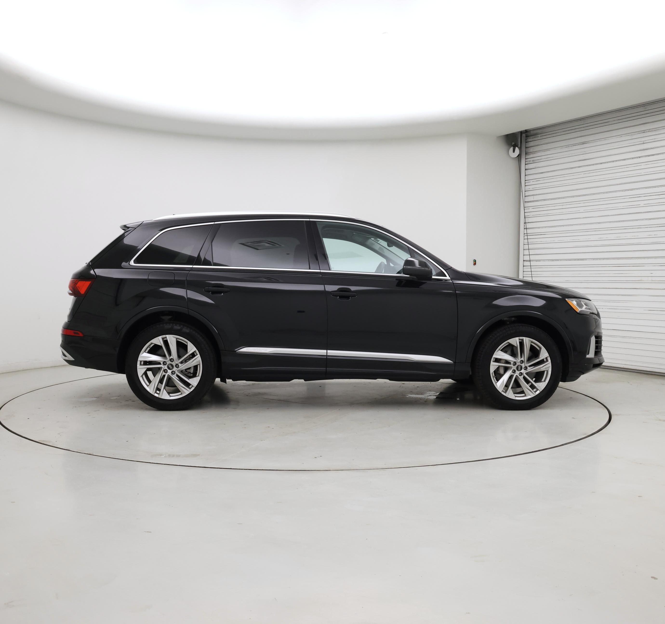 Thumbnail: 2022 Audi Q7 - 7