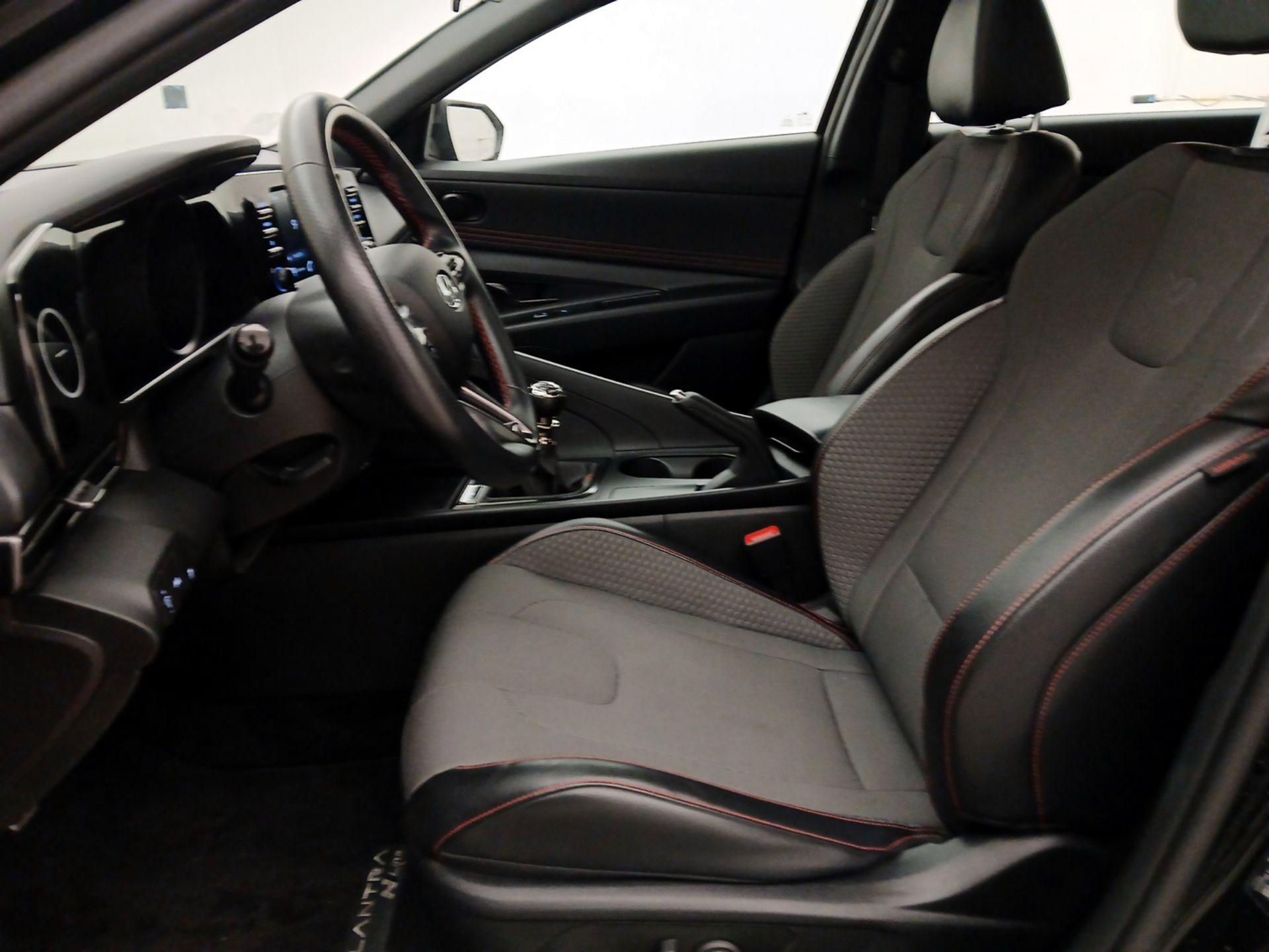 Thumbnail: 2022 Hyundai Elantra - 9
