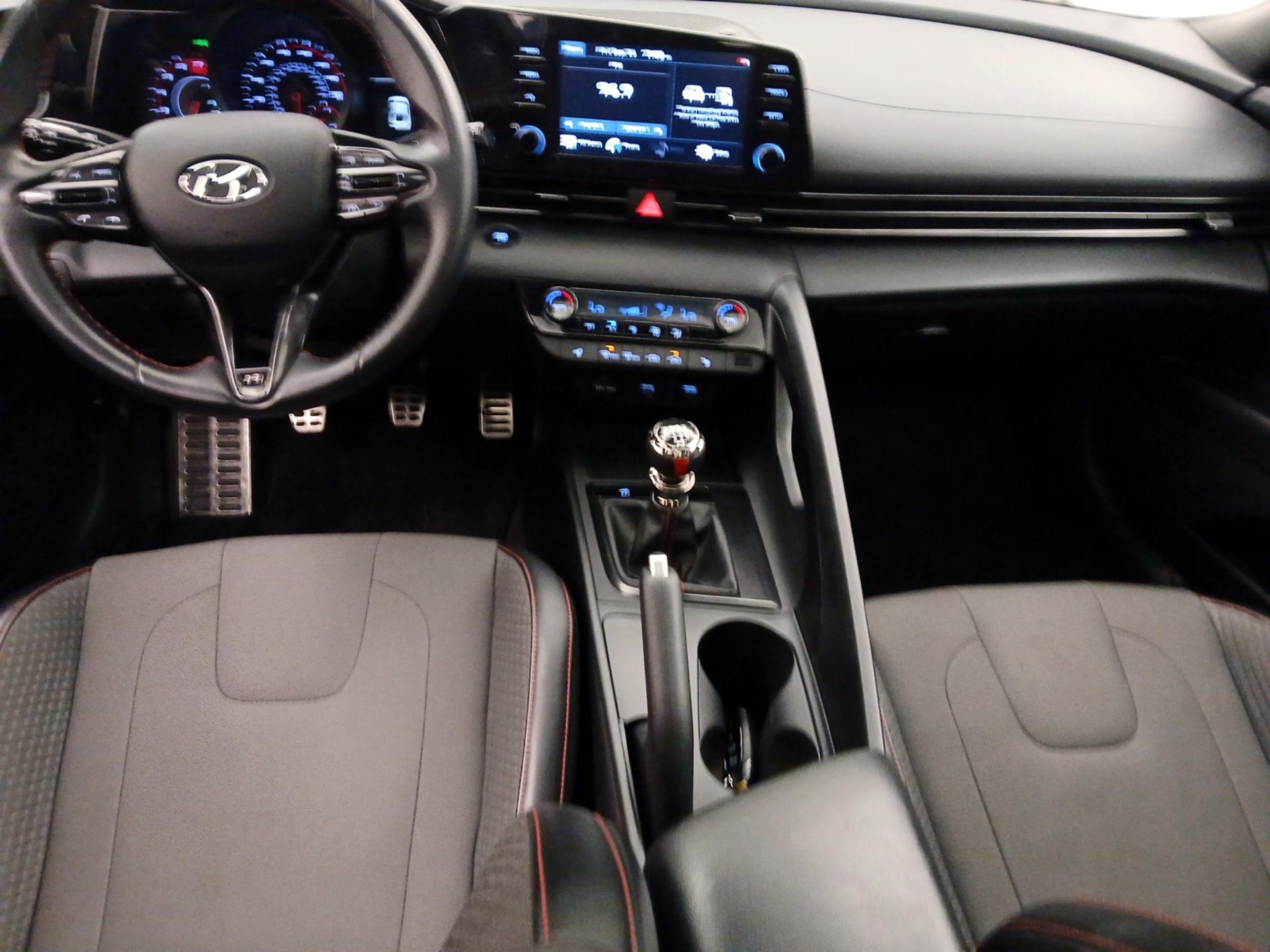 Thumbnail: 2022 Hyundai Elantra - 8