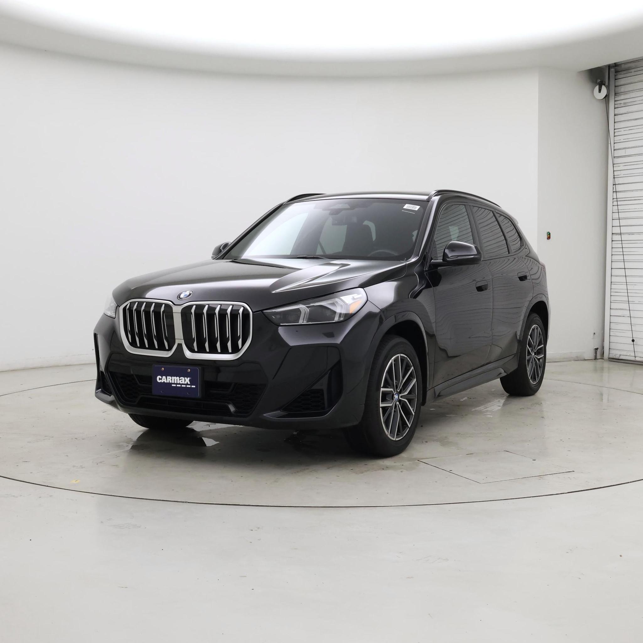 Thumbnail: 2023 BMW X1 - 4