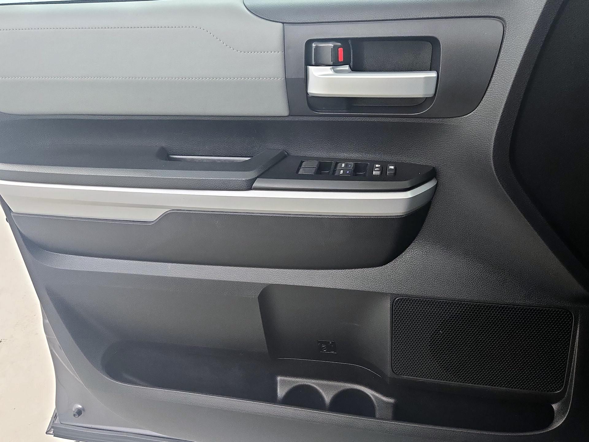 Thumbnail: 2020 Toyota Tundra - 12