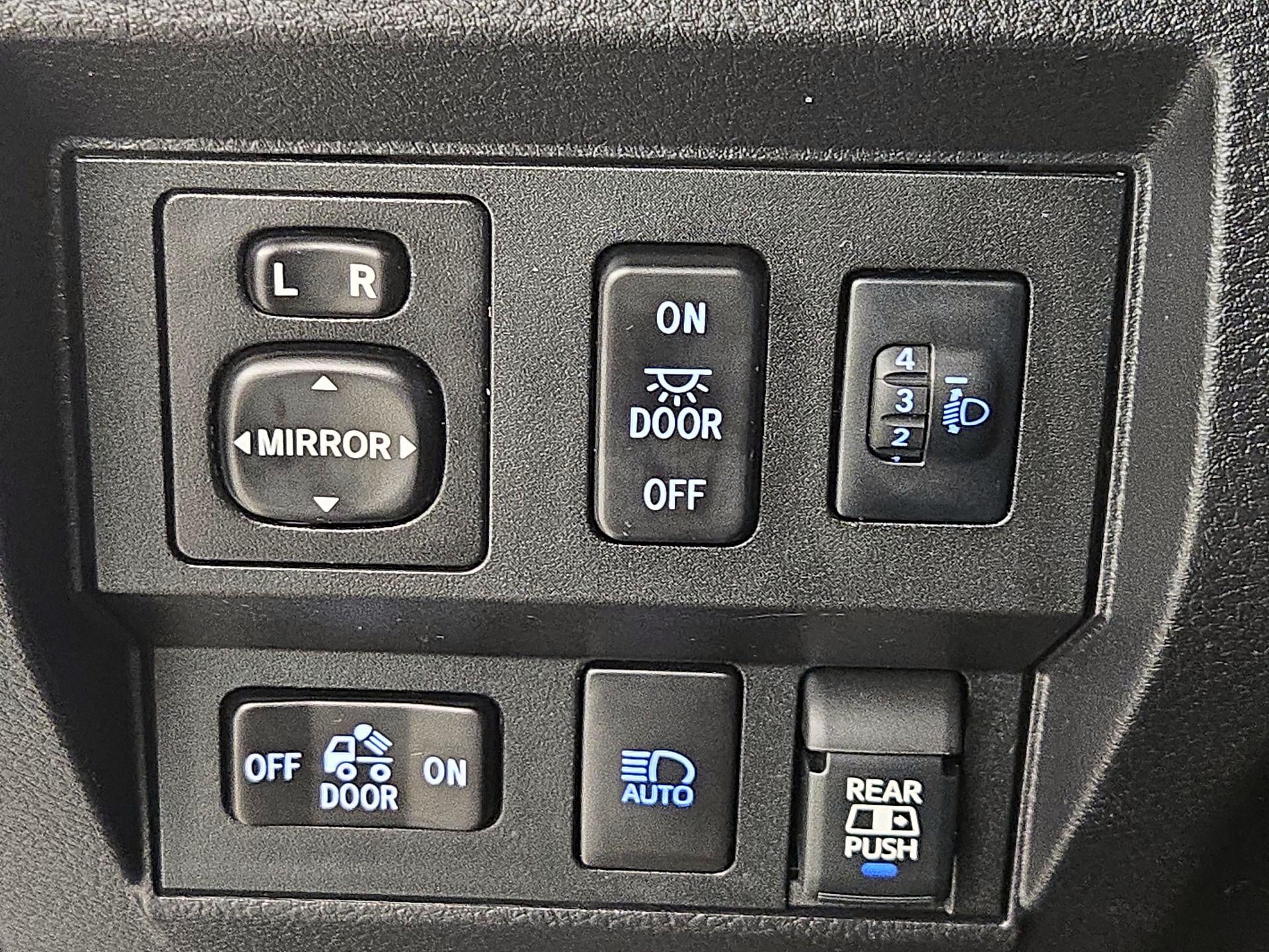 Thumbnail: 2020 Toyota Tundra - 13