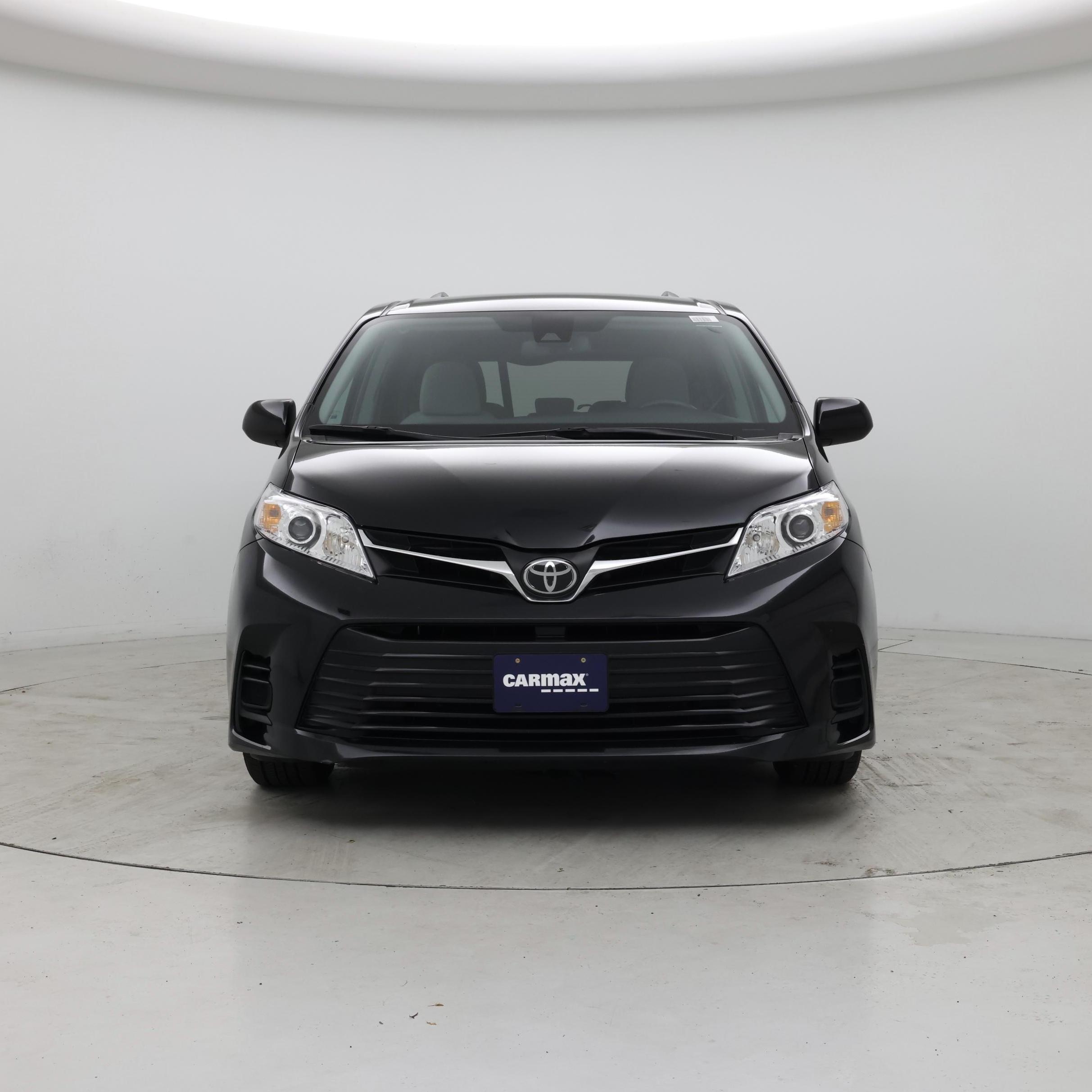 Thumbnail: 2018 Toyota Sienna - 5
