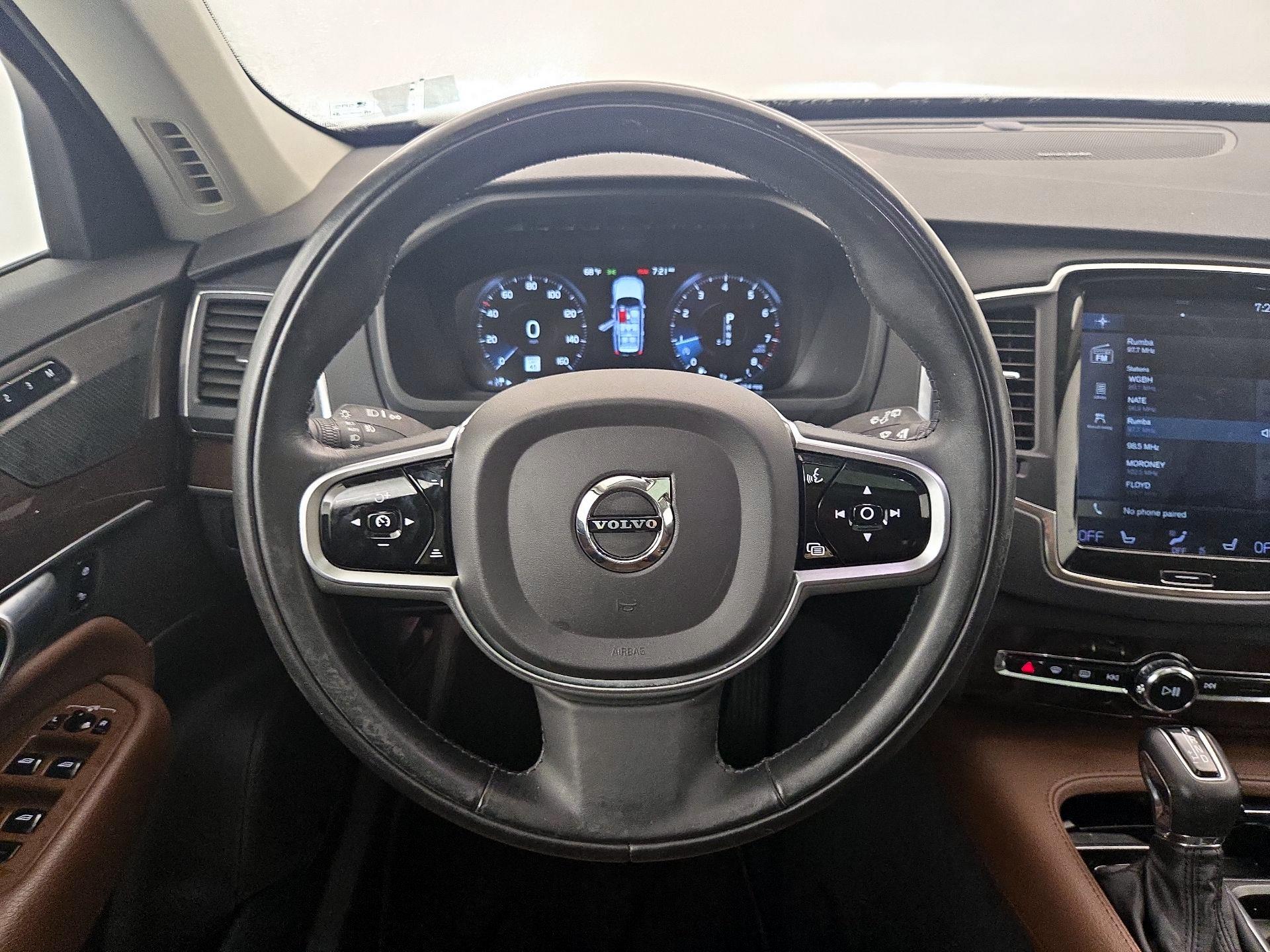 Thumbnail: 2019 Volvo XC90 - 10