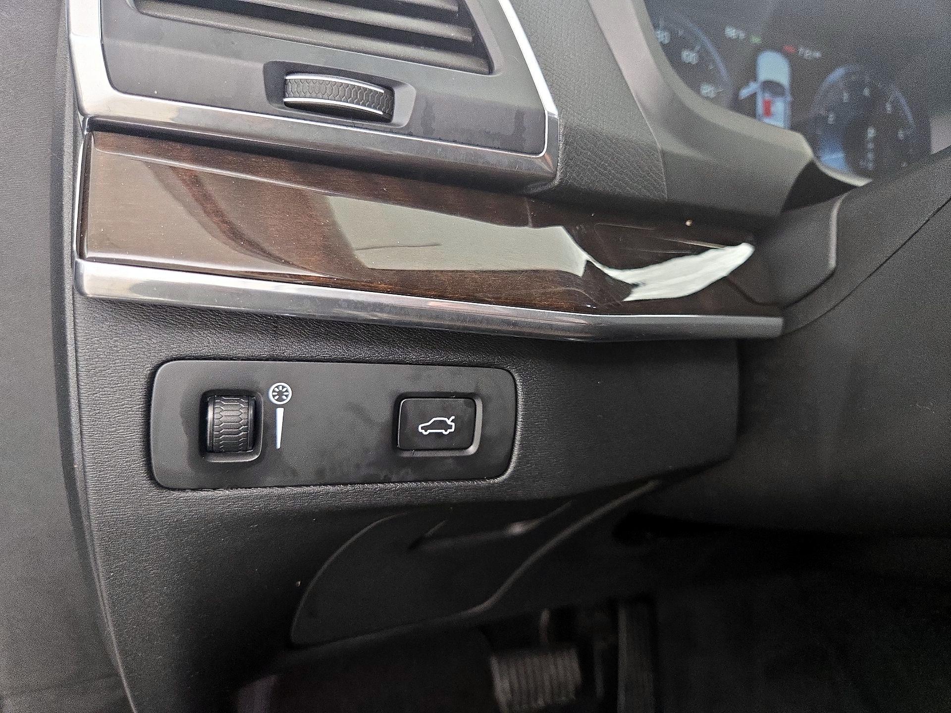 Thumbnail: 2019 Volvo XC90 - 13