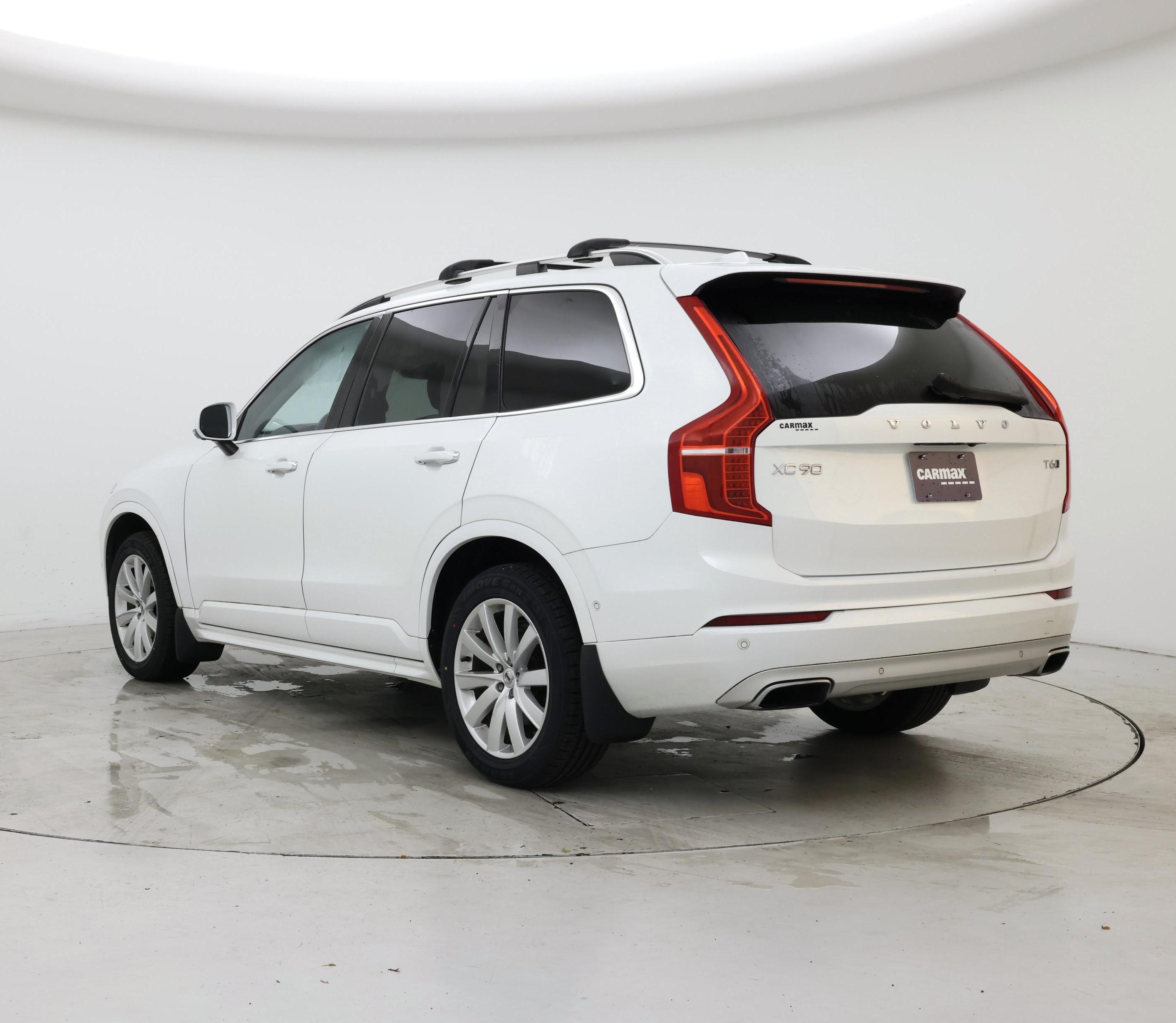 Thumbnail: 2019 Volvo XC90 - 2