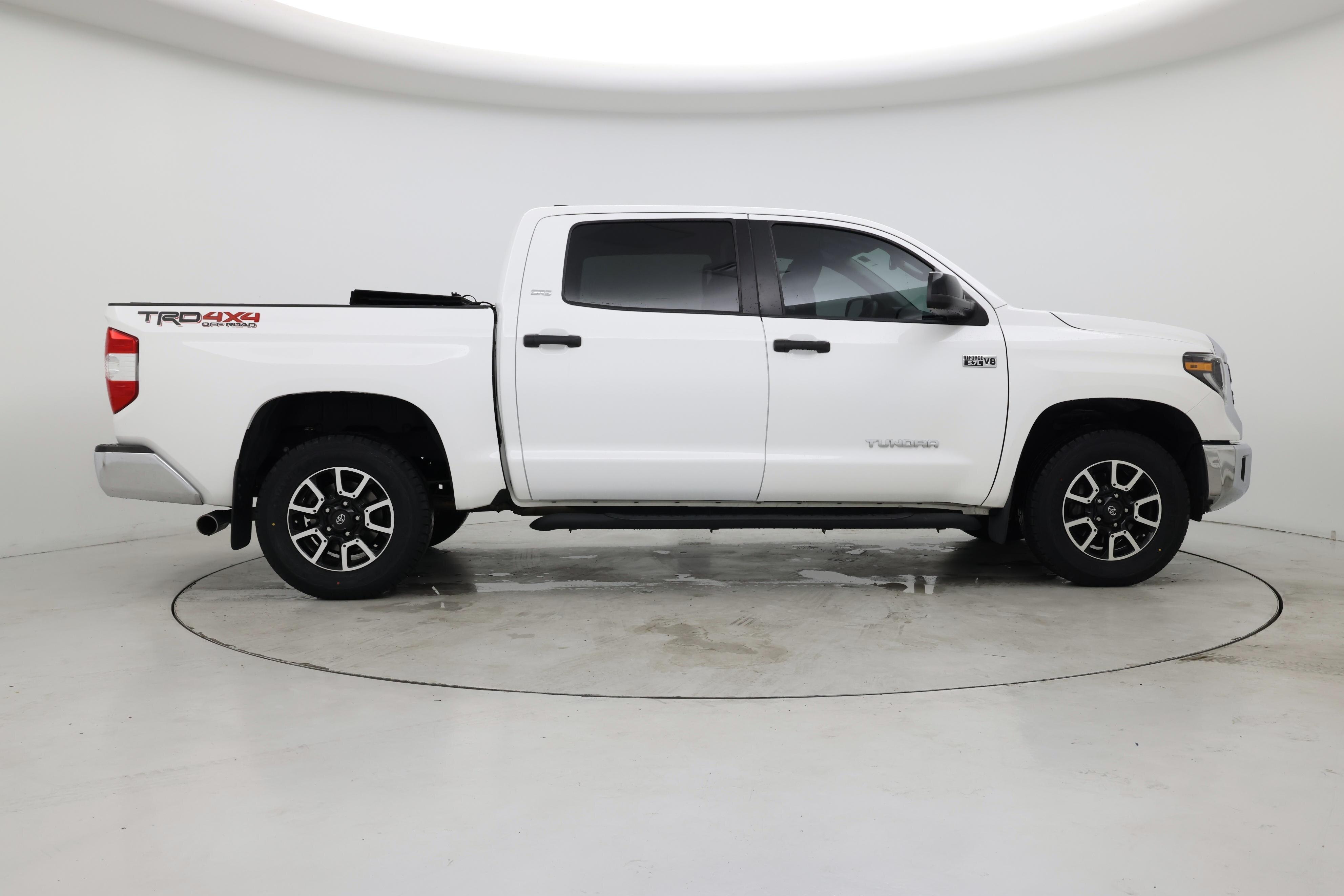 Thumbnail: 2020 Toyota Tundra - 7