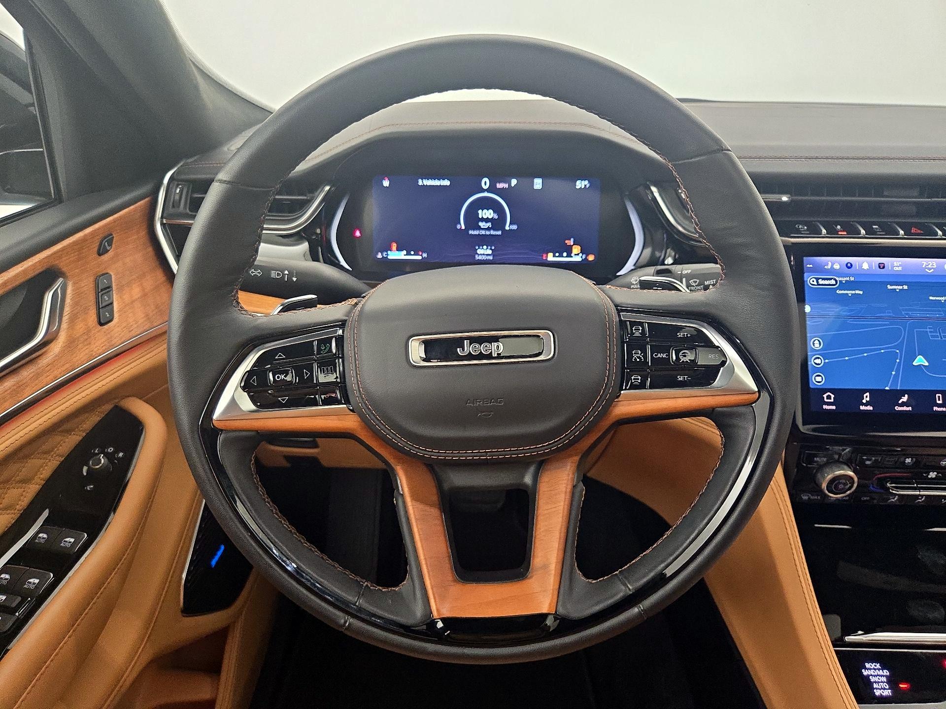 Thumbnail: 2024 Jeep Grand Cherokee - 10