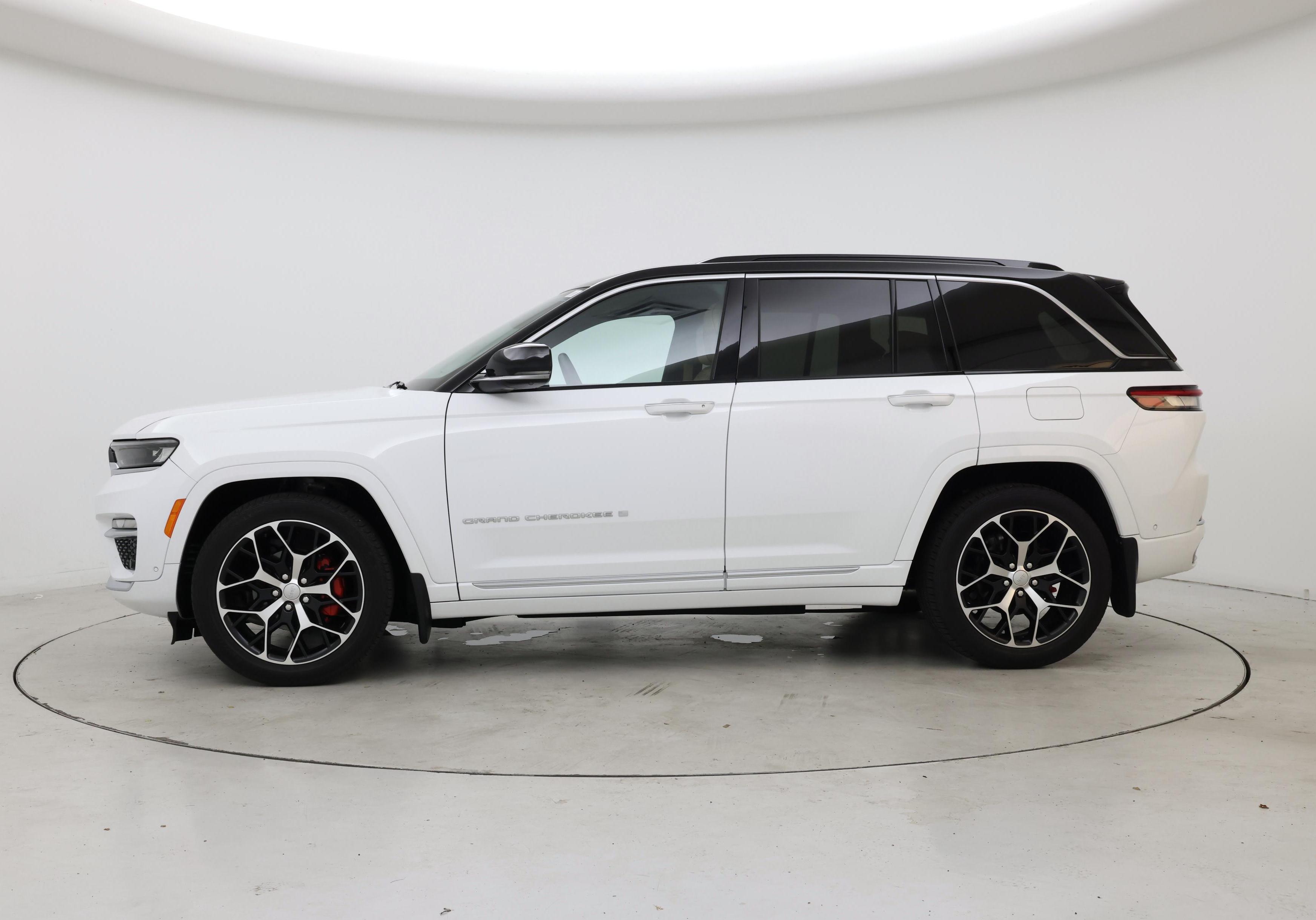 Thumbnail: 2024 Jeep Grand Cherokee - 3