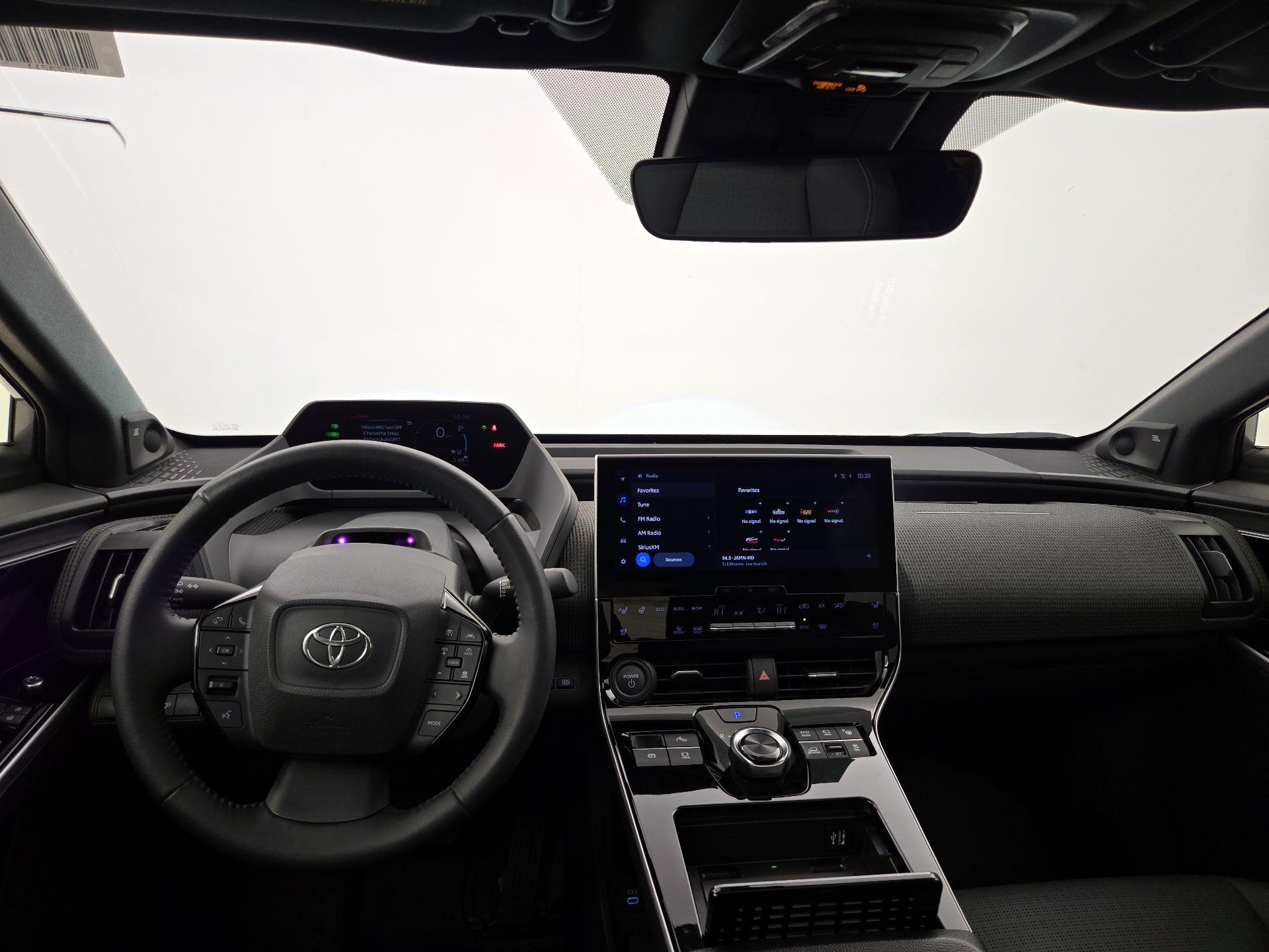 Thumbnail: 2024 Toyota bZ4X - 9