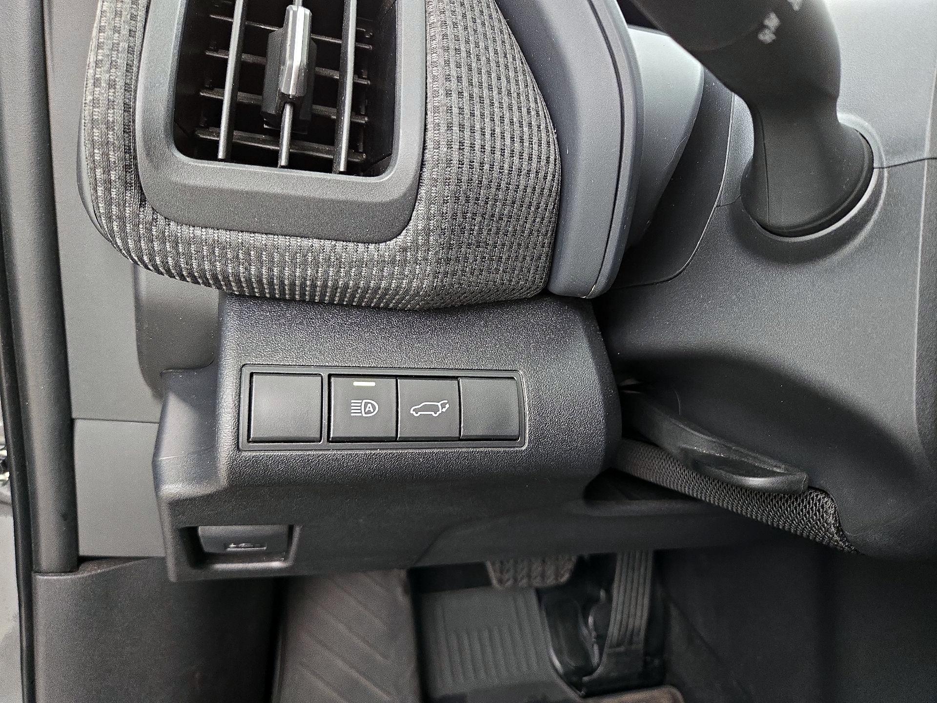 Thumbnail: 2024 Toyota bZ4X - 13