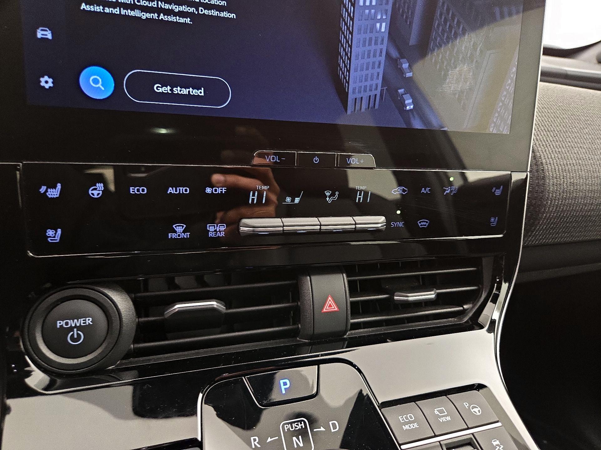 Thumbnail: 2024 Toyota bZ4X - 16