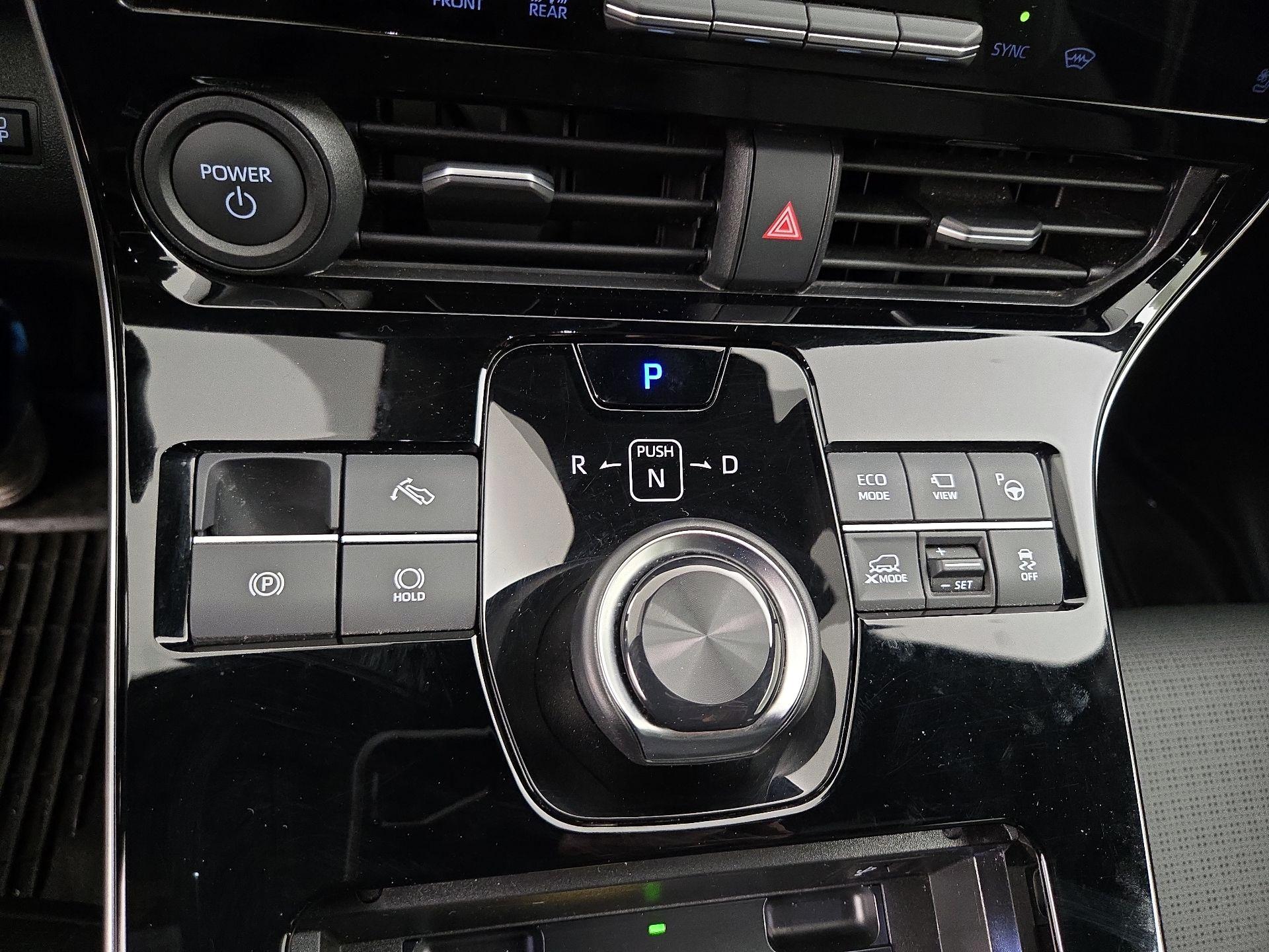 Thumbnail: 2024 Toyota bZ4X - 17