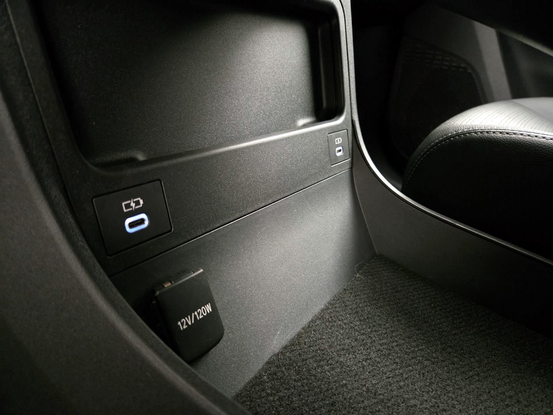 Thumbnail: 2024 Toyota bZ4X - 18